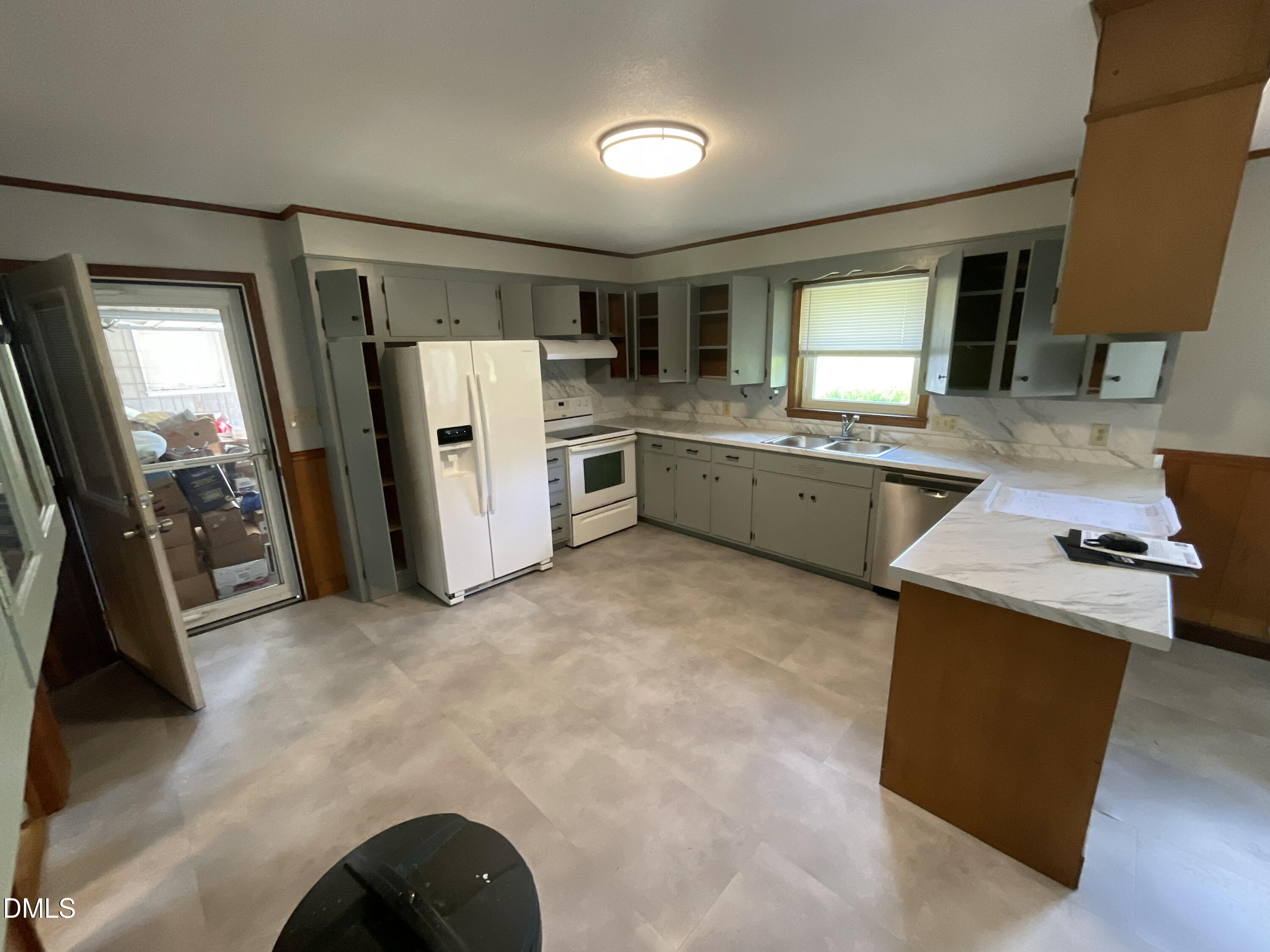 main property photo 56