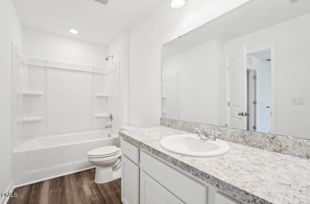 main property photo 74