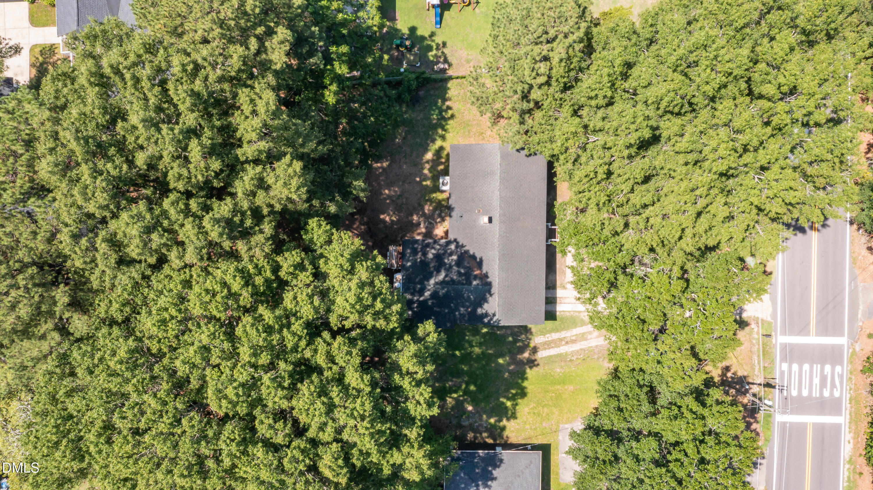 main property photo 22