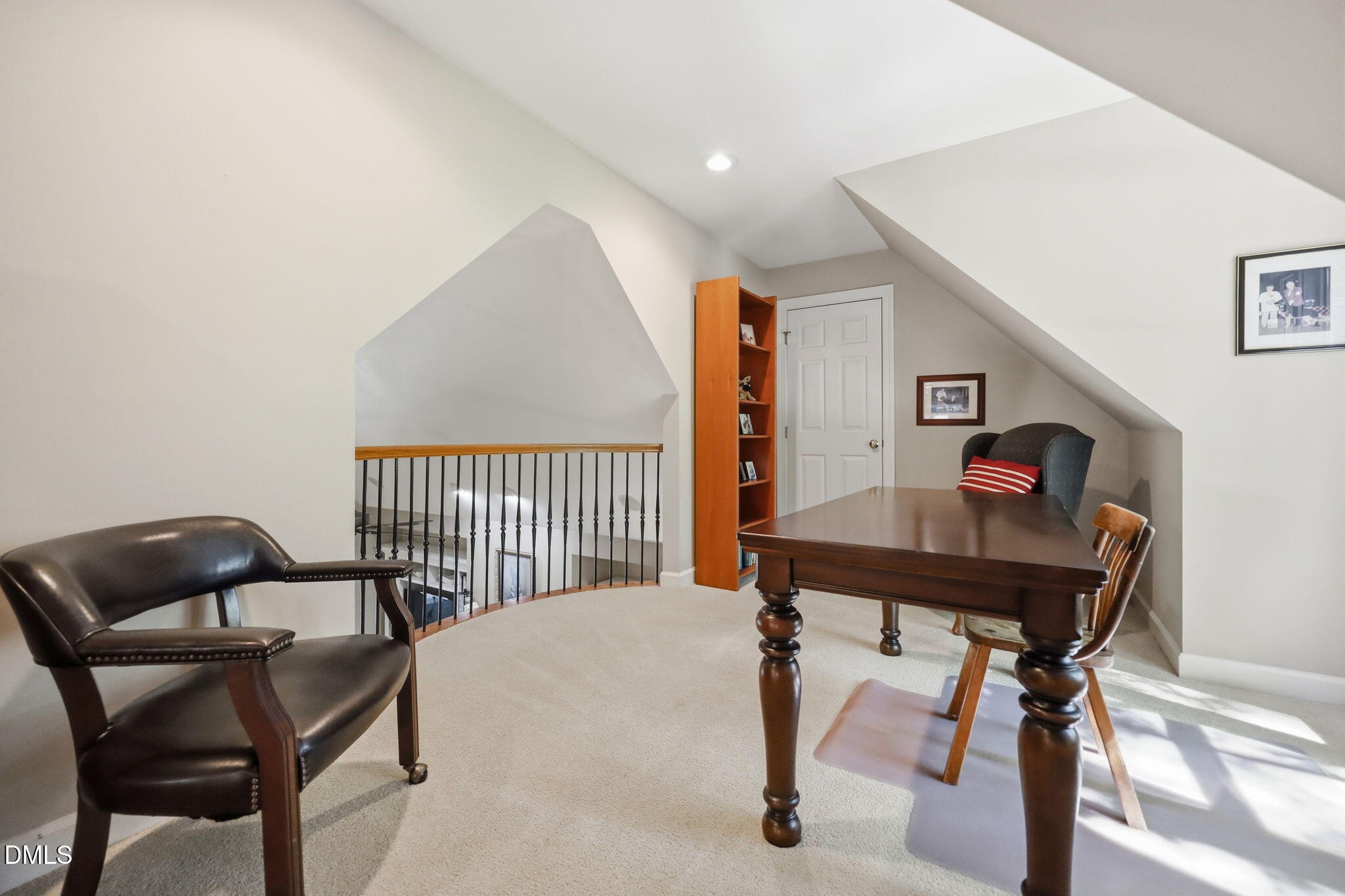 main property photo 31