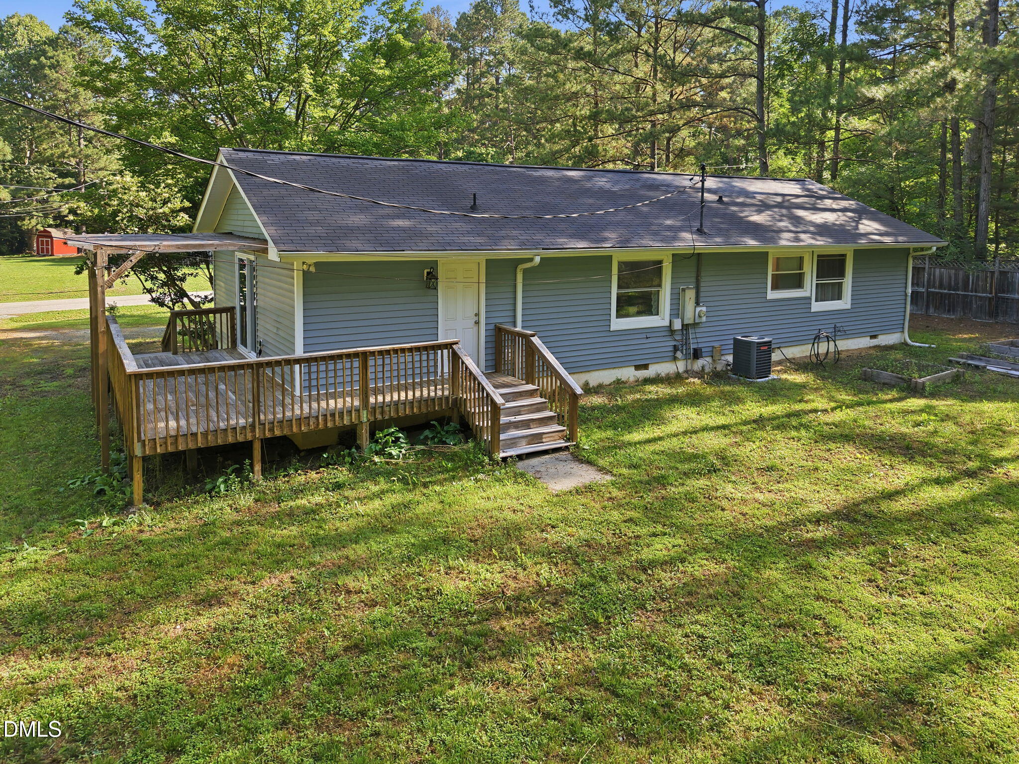 main property photo 25