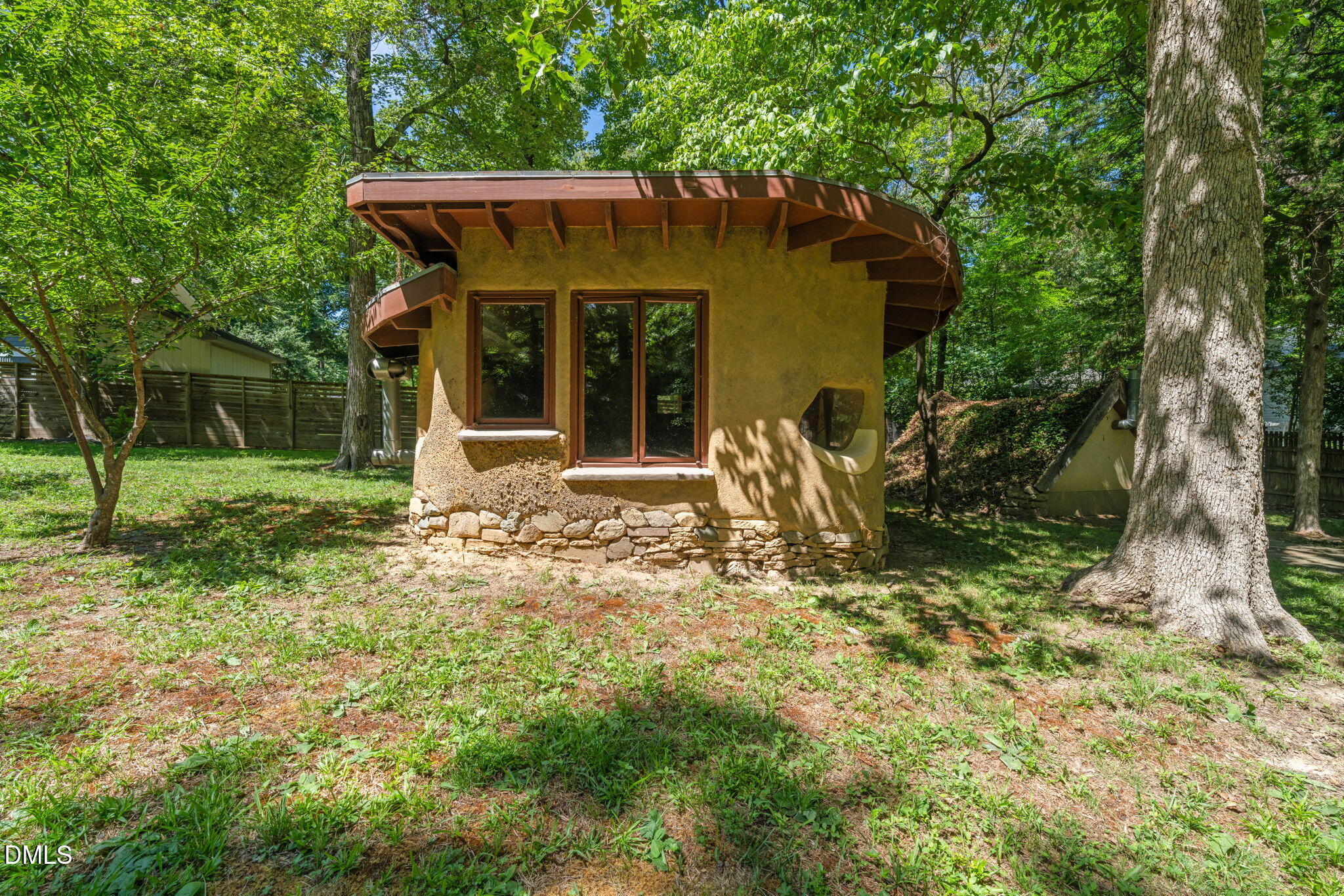 main property photo 47