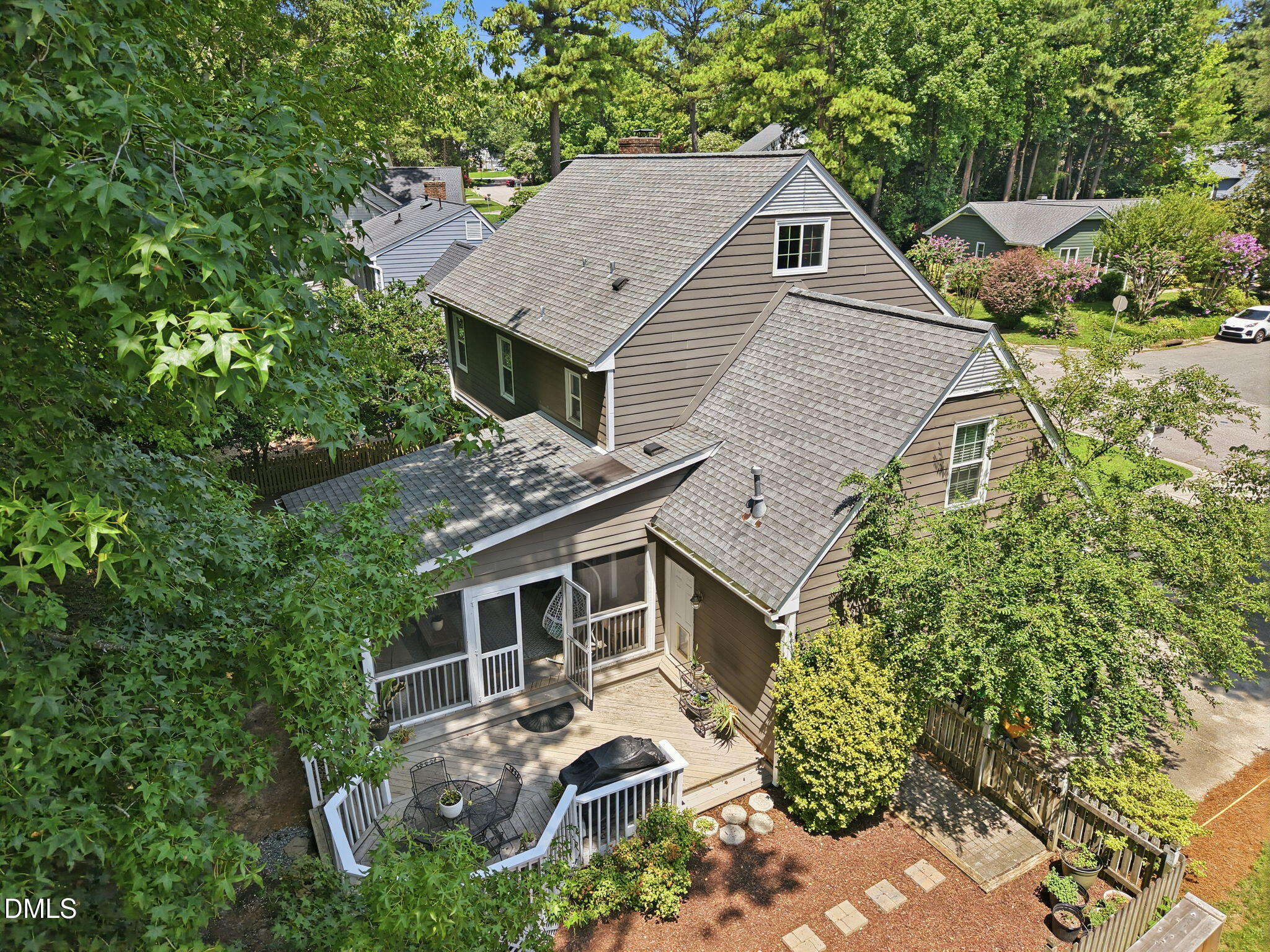 main property photo 49