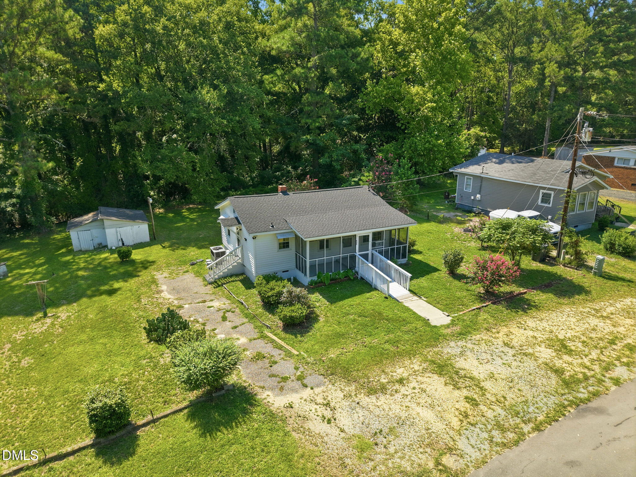 main property photo 41
