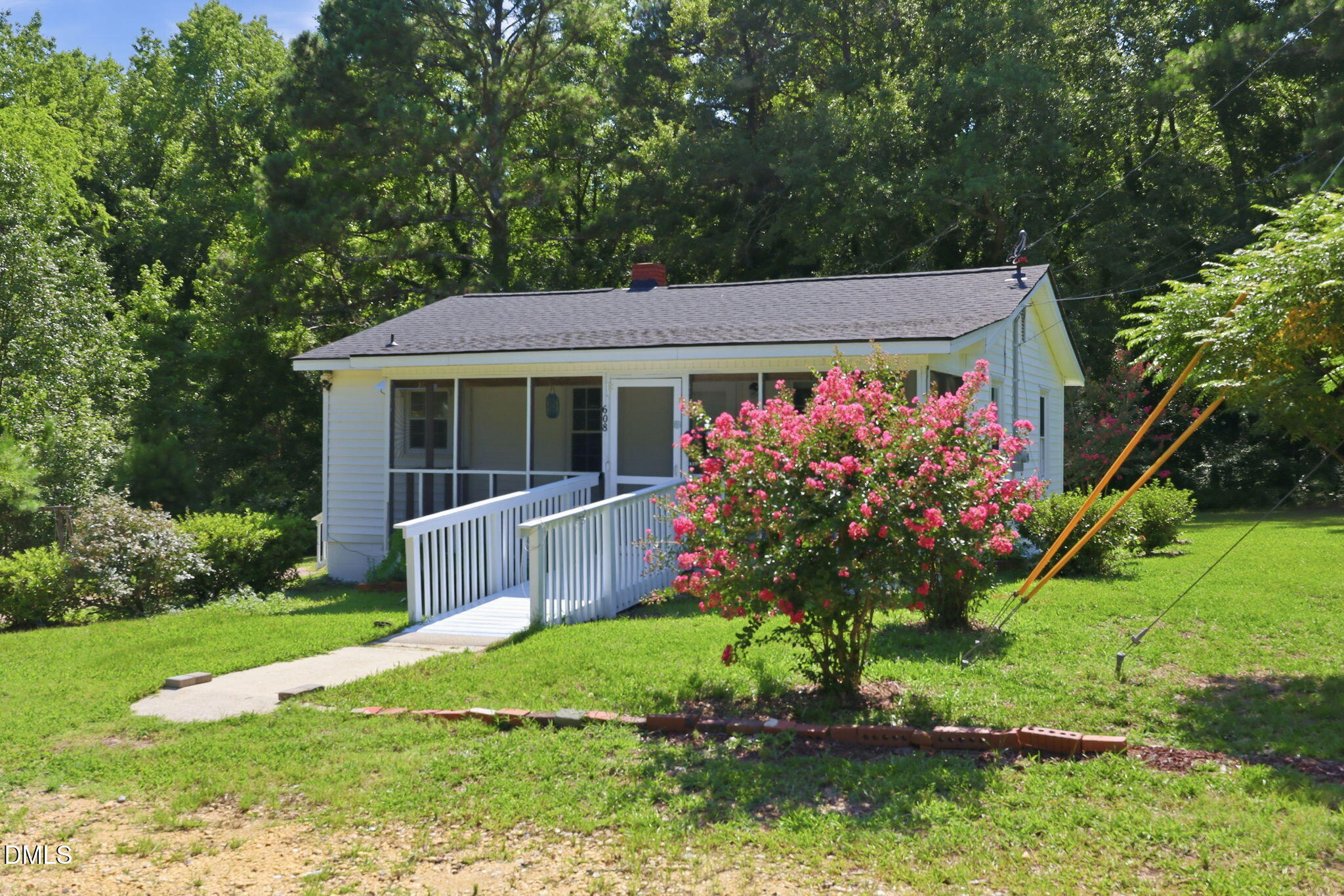 main property photo 43