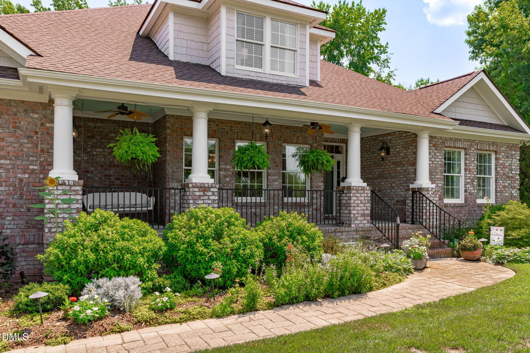 main property photo 45