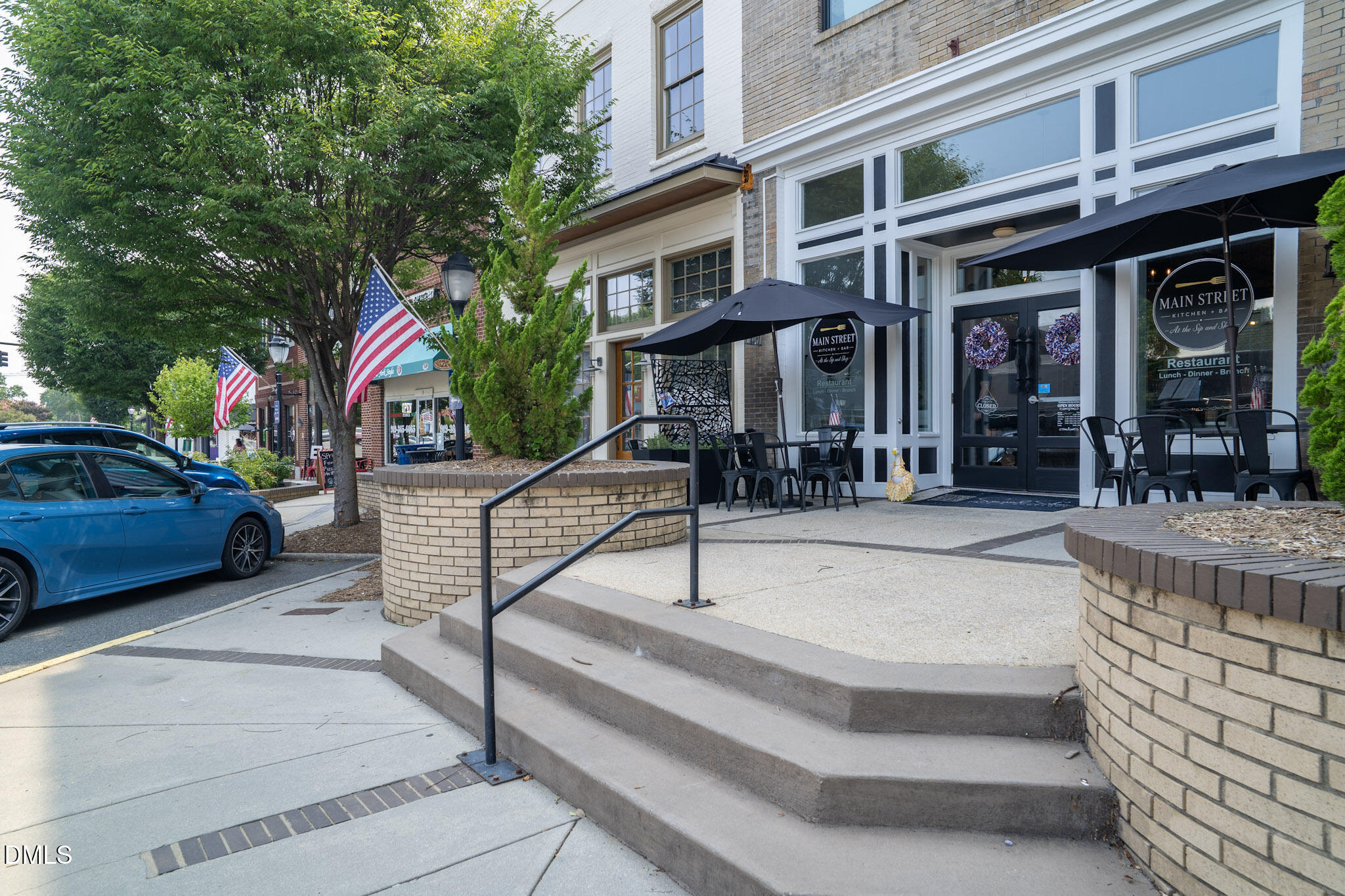 main property photo 37