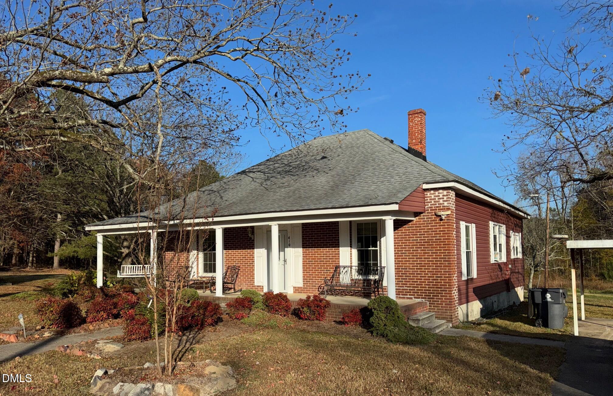 main property photo 3