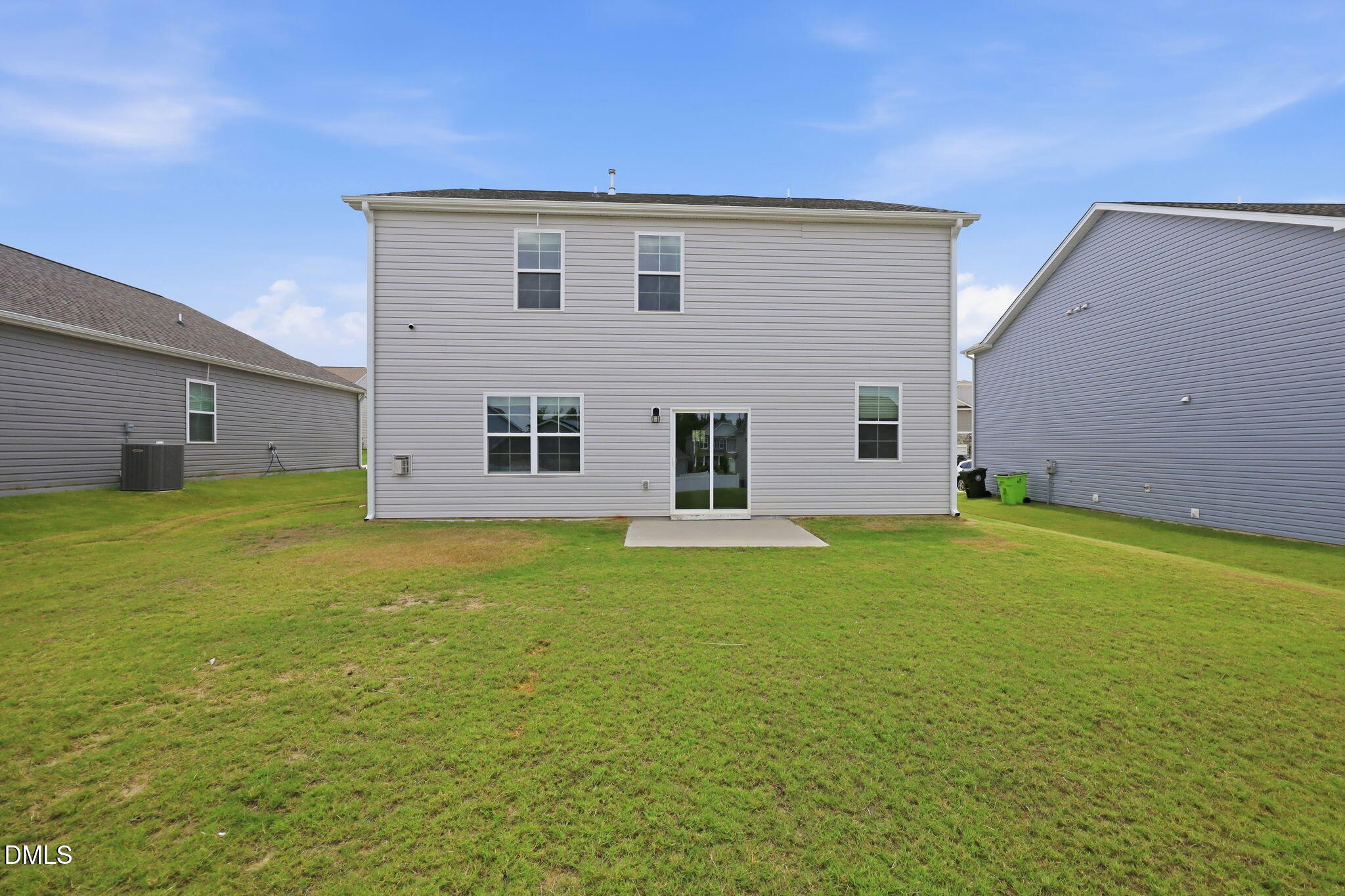 main property photo 28