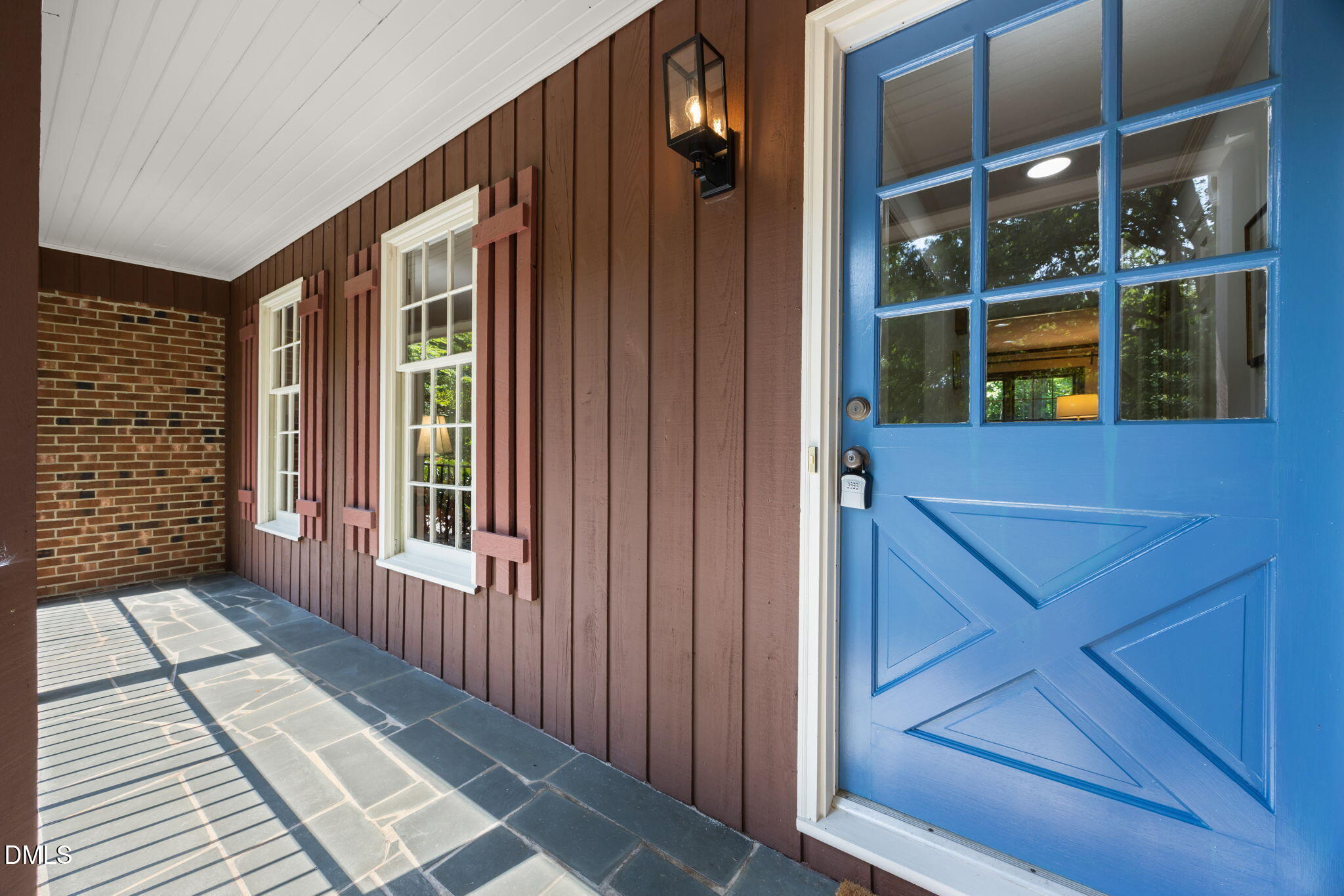 main property photo 13