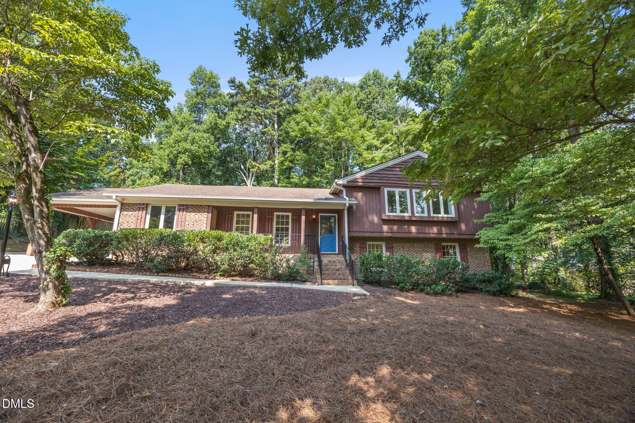main property photo 3