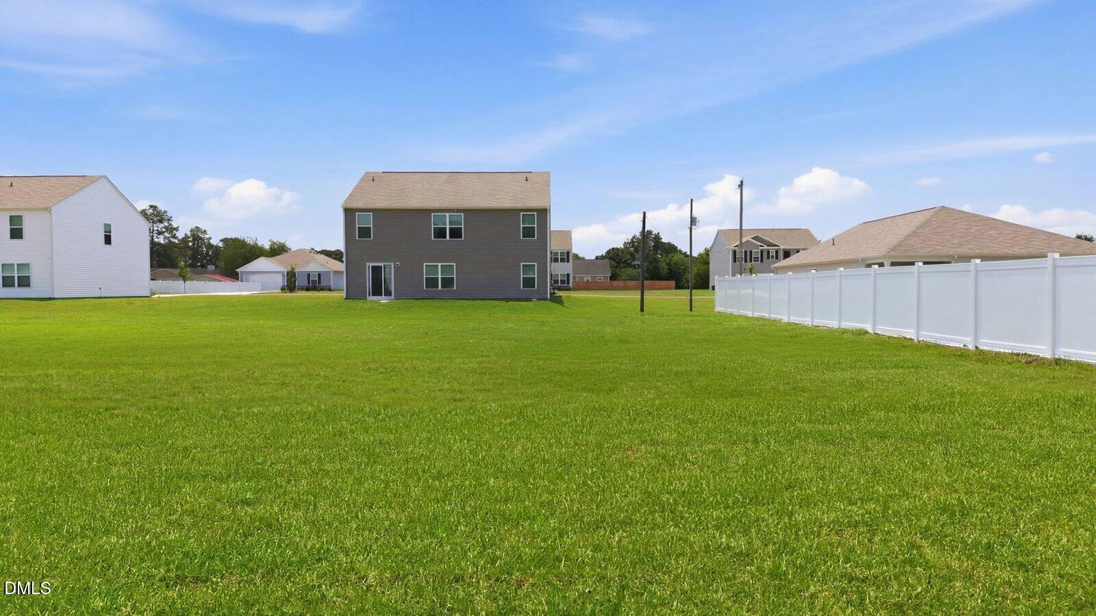main property photo 9