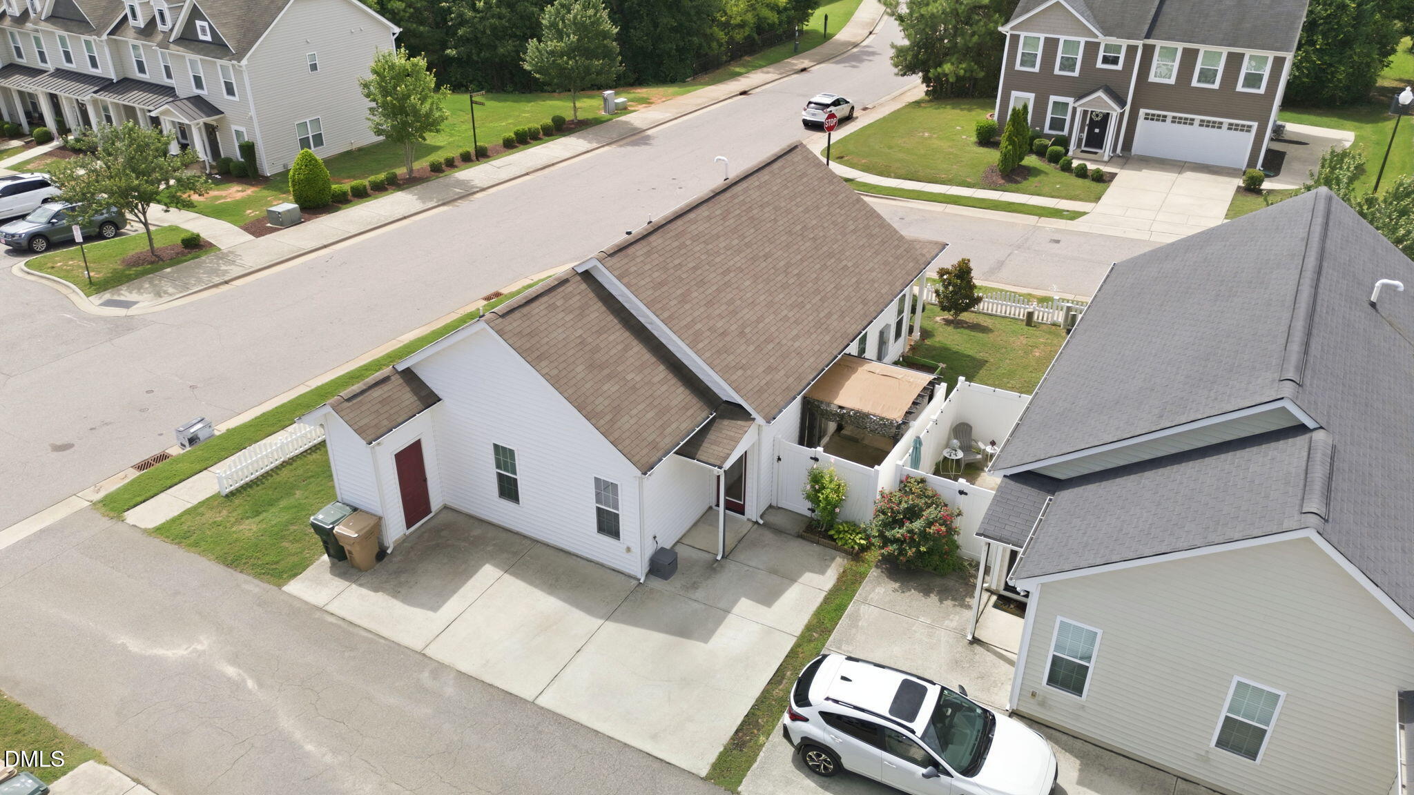 main property photo 33