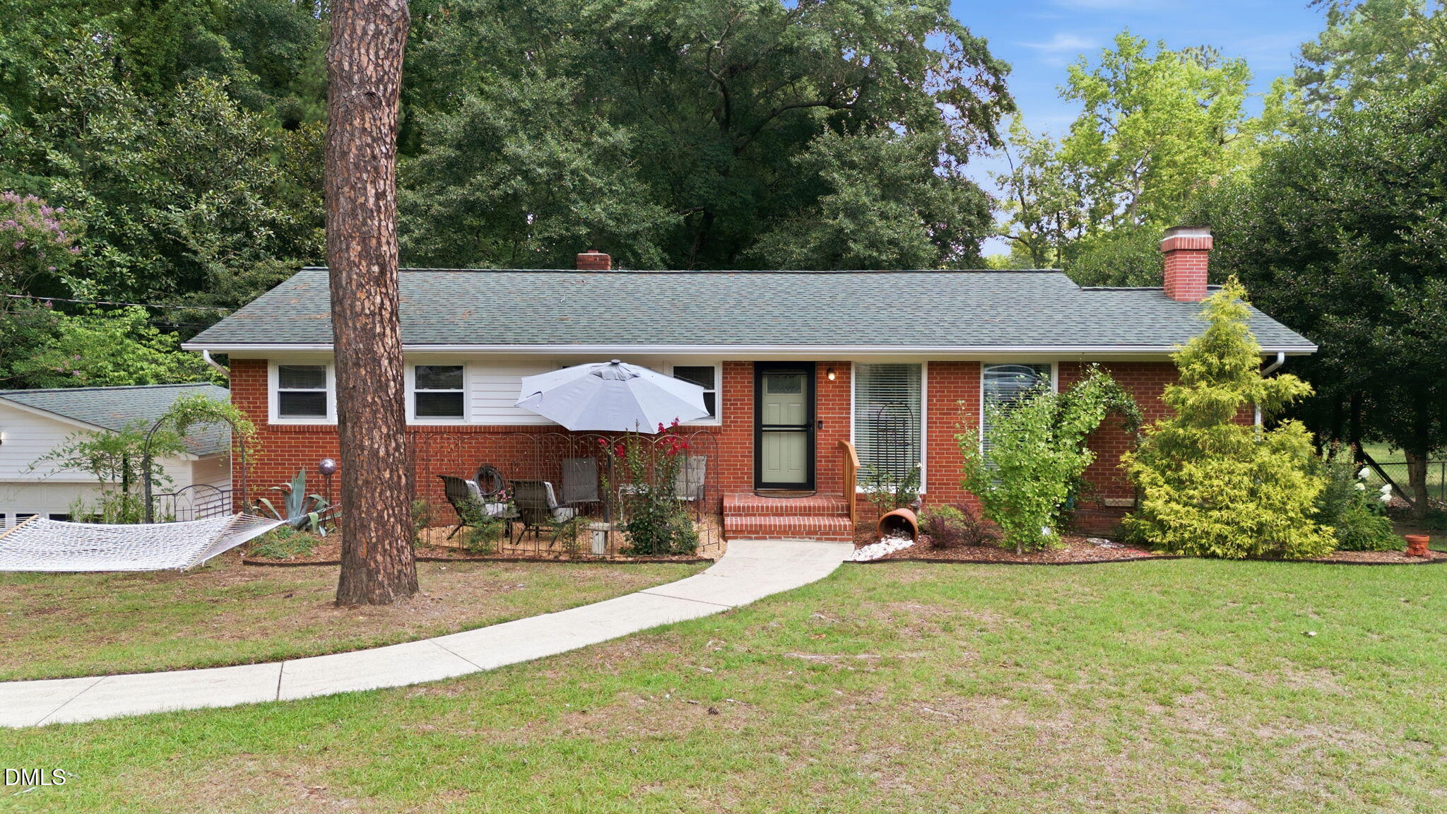 main property photo 2