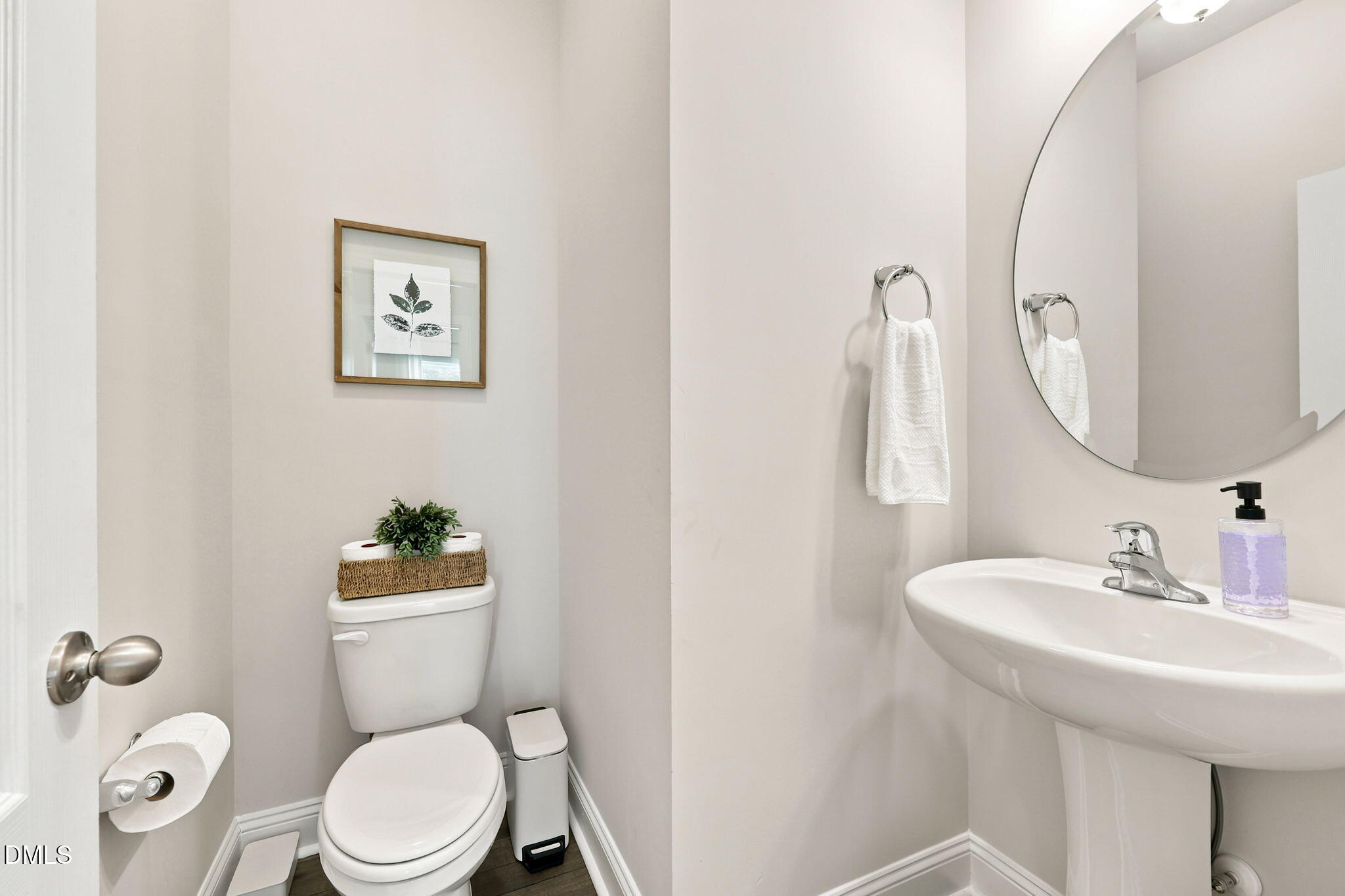 main property photo 17