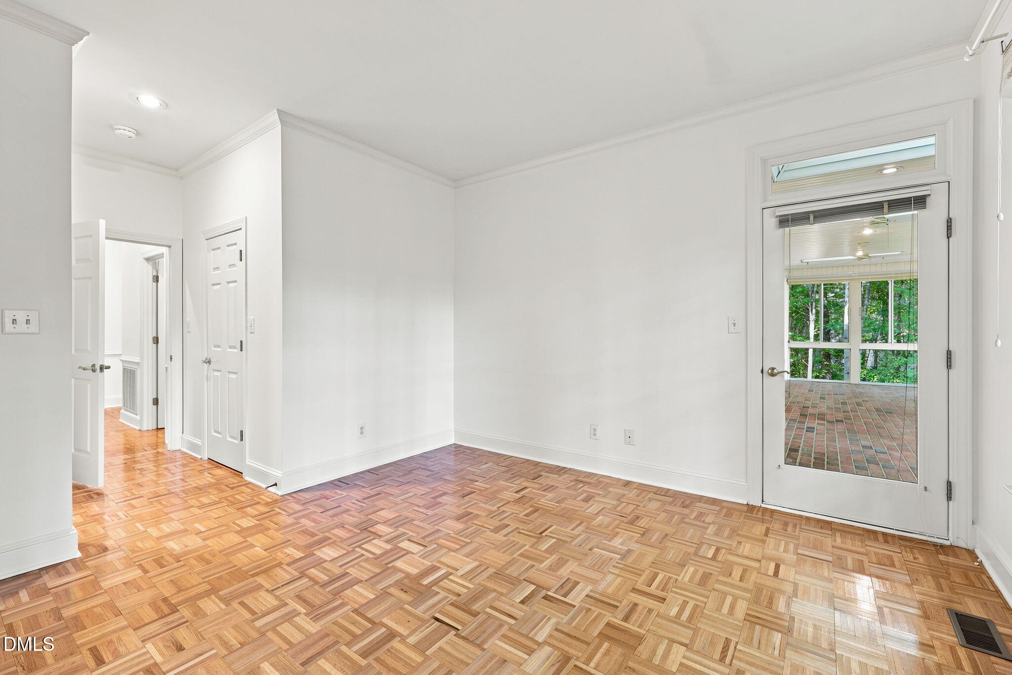 main property photo 46