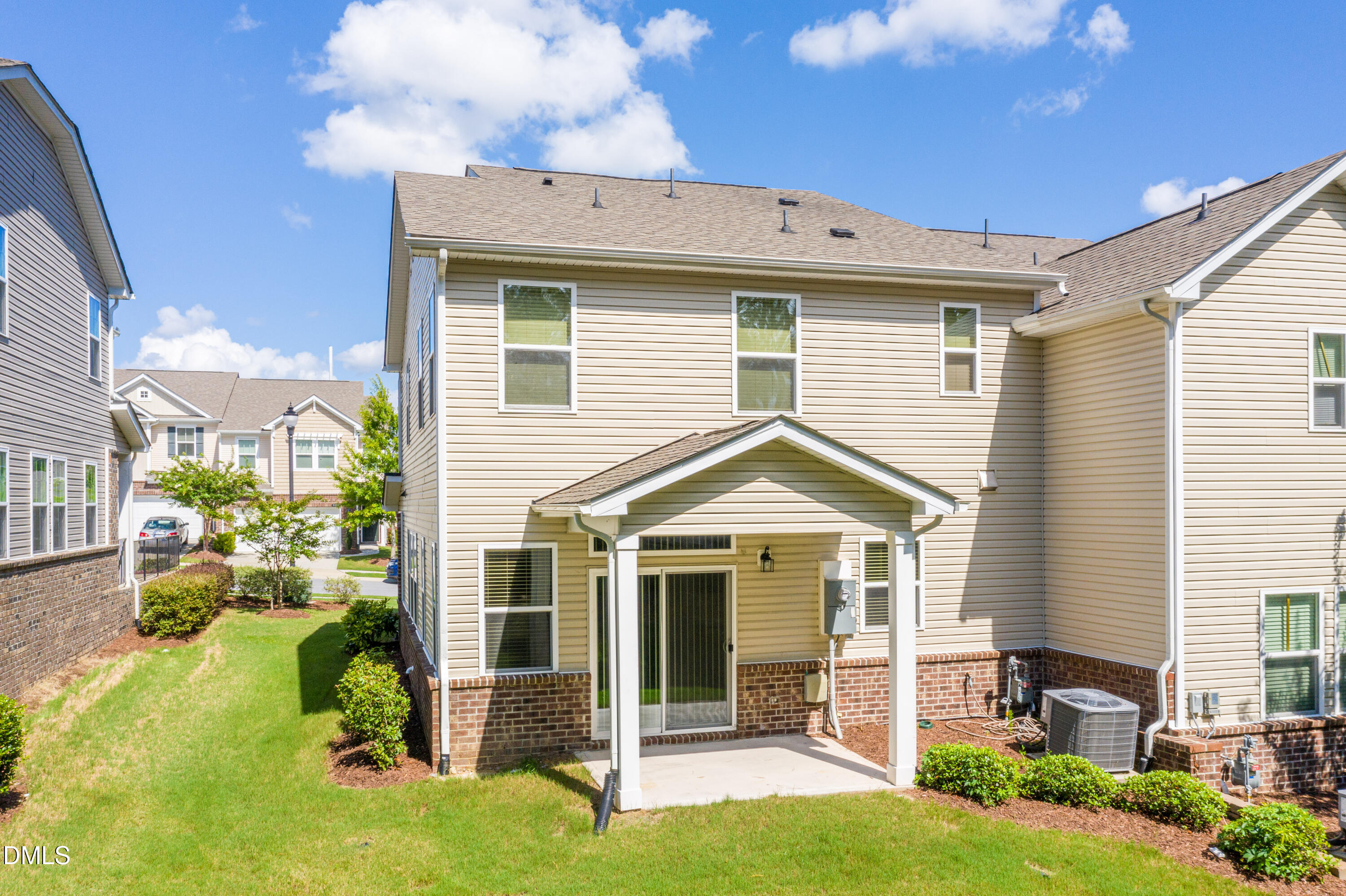 main property photo 29