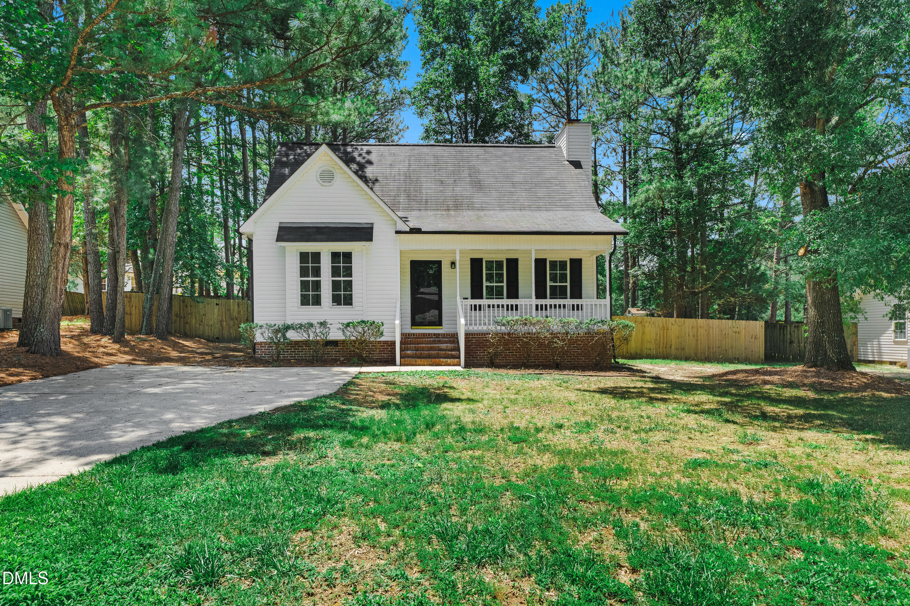 main property photo 34