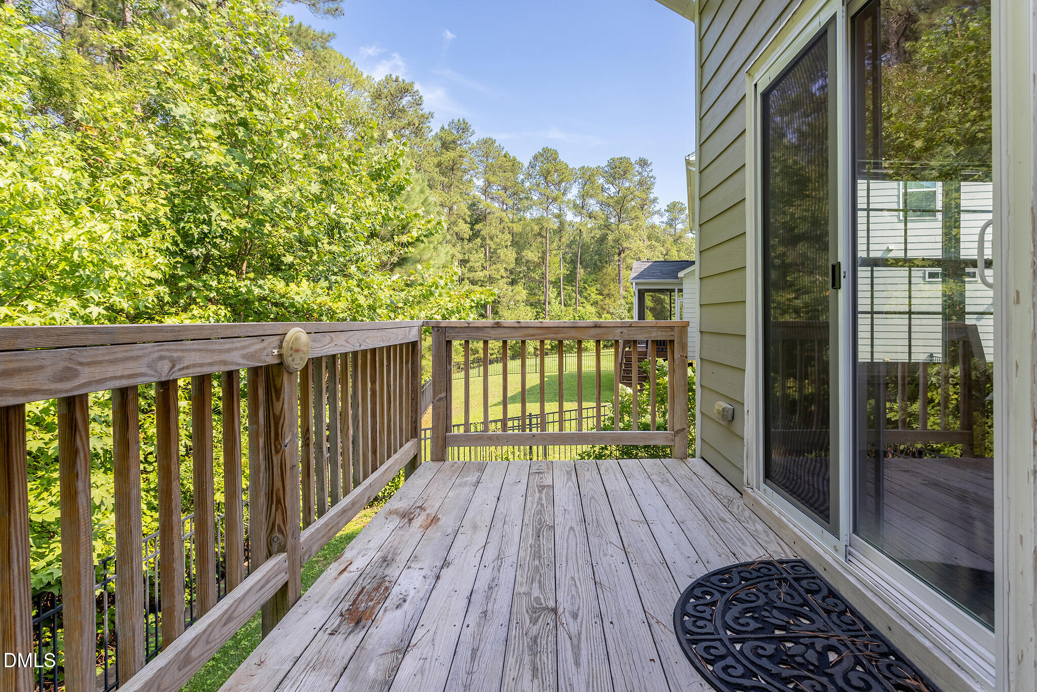 main property photo 28