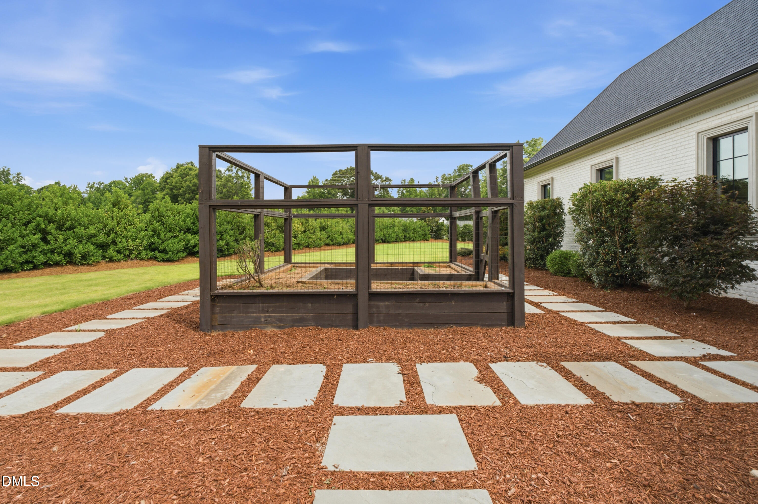 main property photo 74