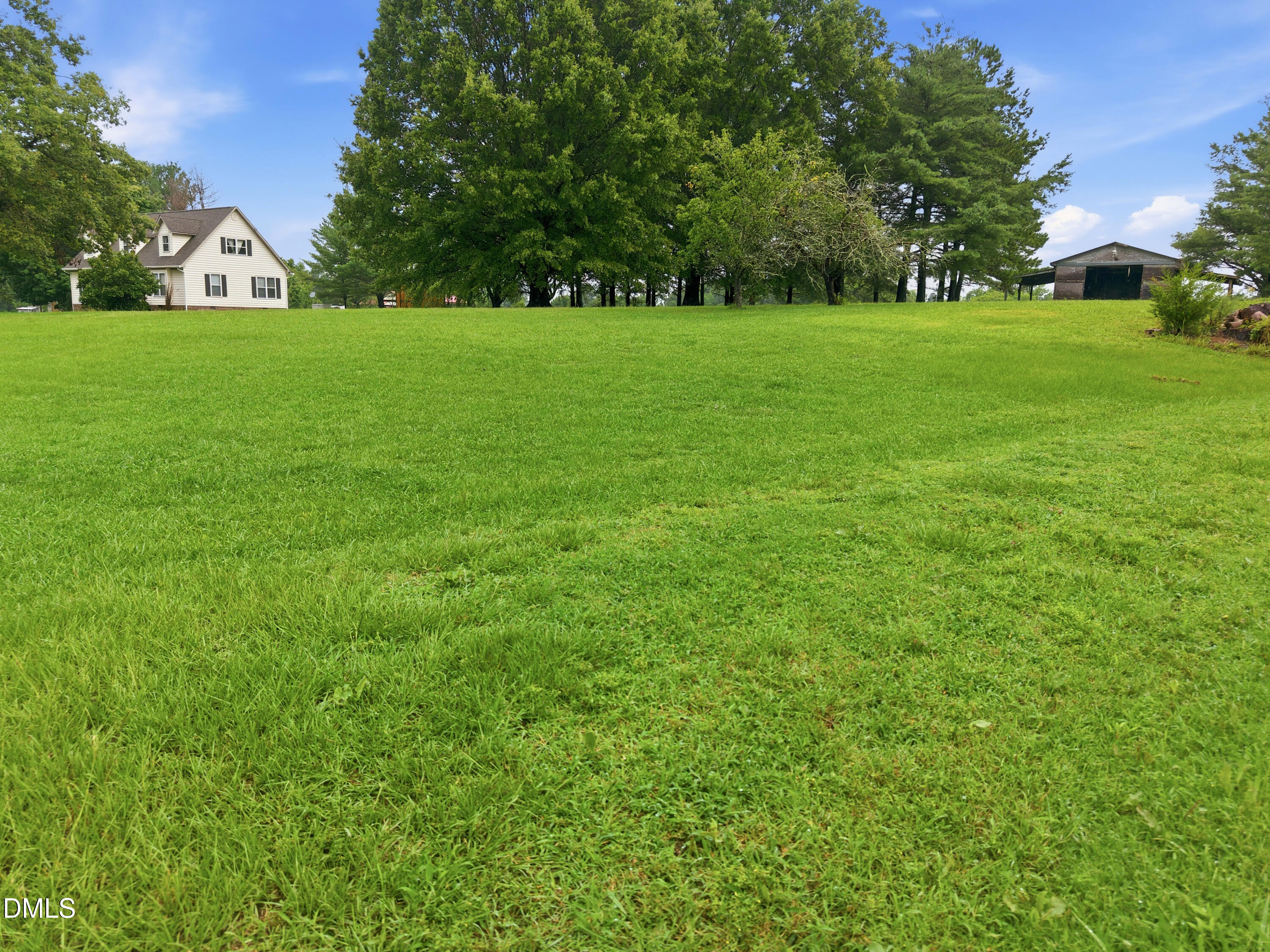 main property photo 11