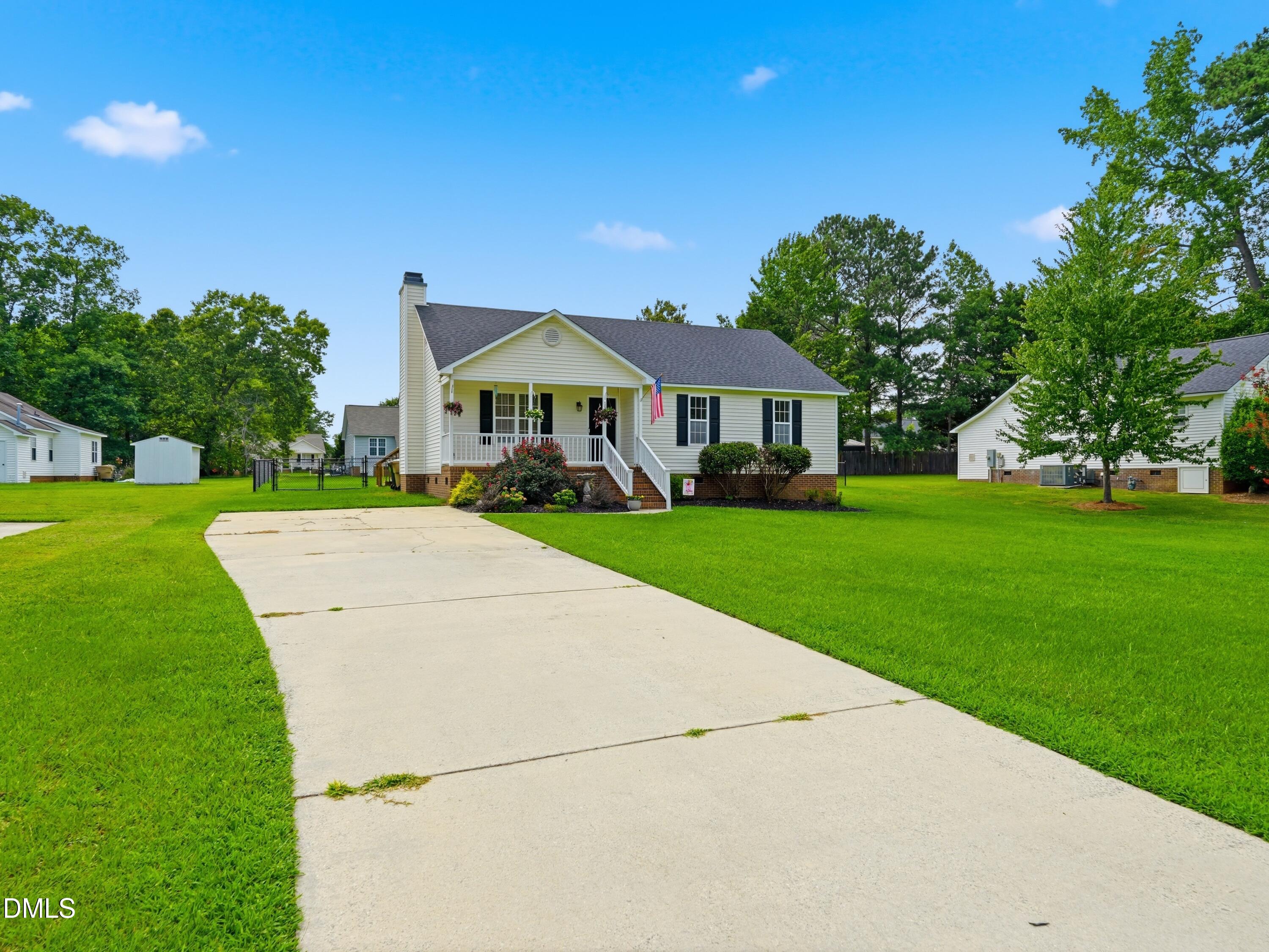 main property photo 37