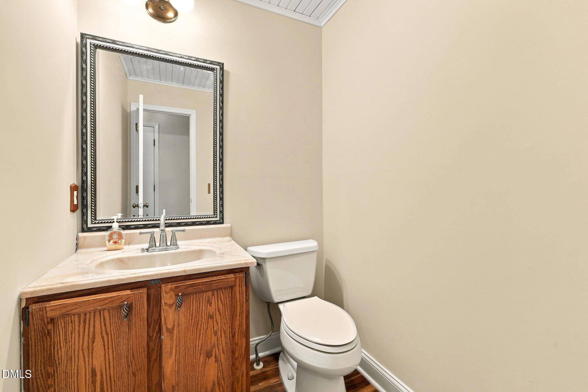 main property photo 18