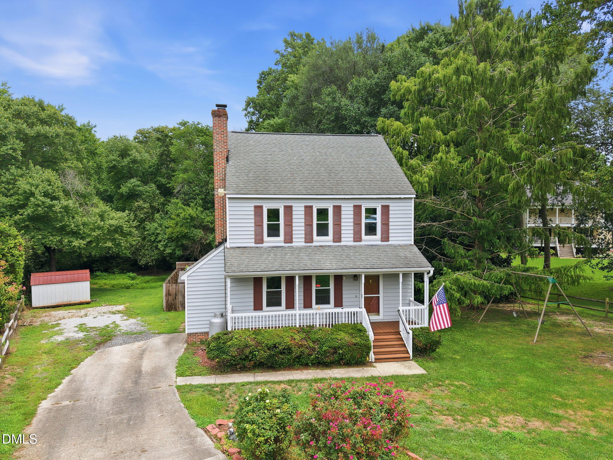 main property photo 4