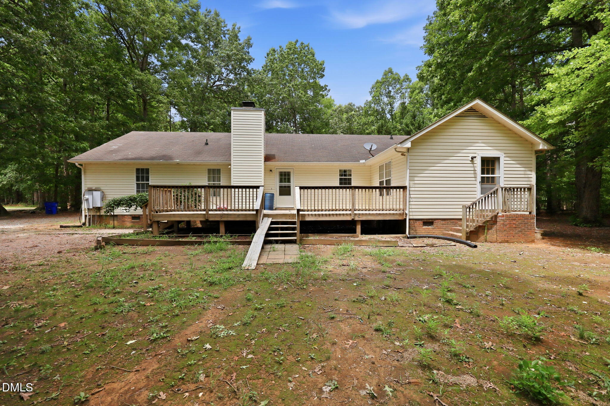 main property photo 7