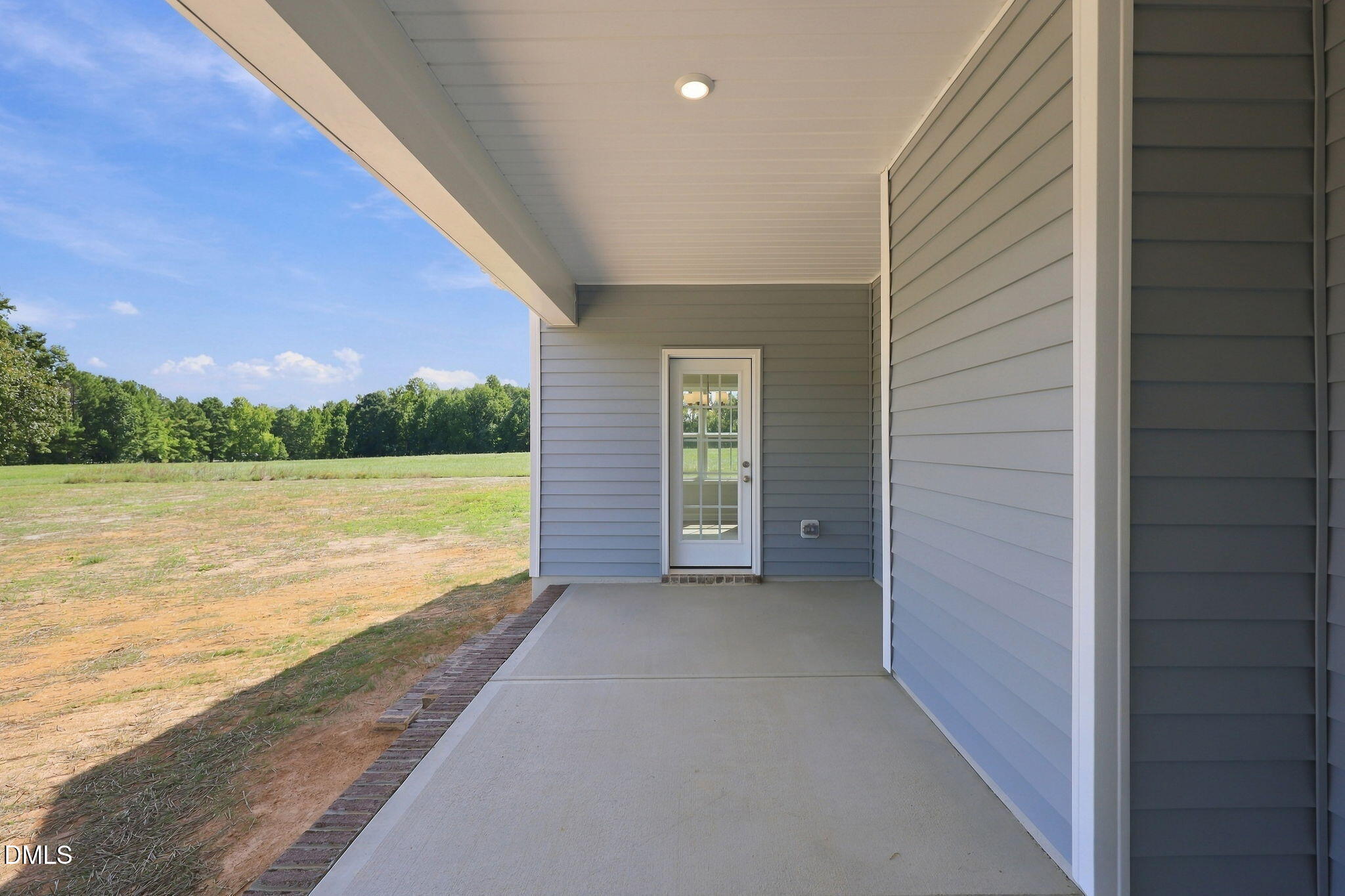 main property photo 32