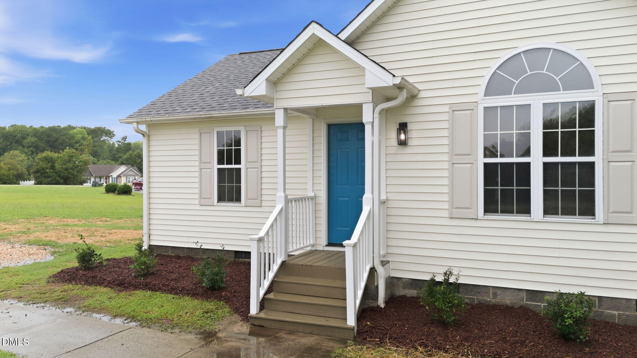 main property photo 32