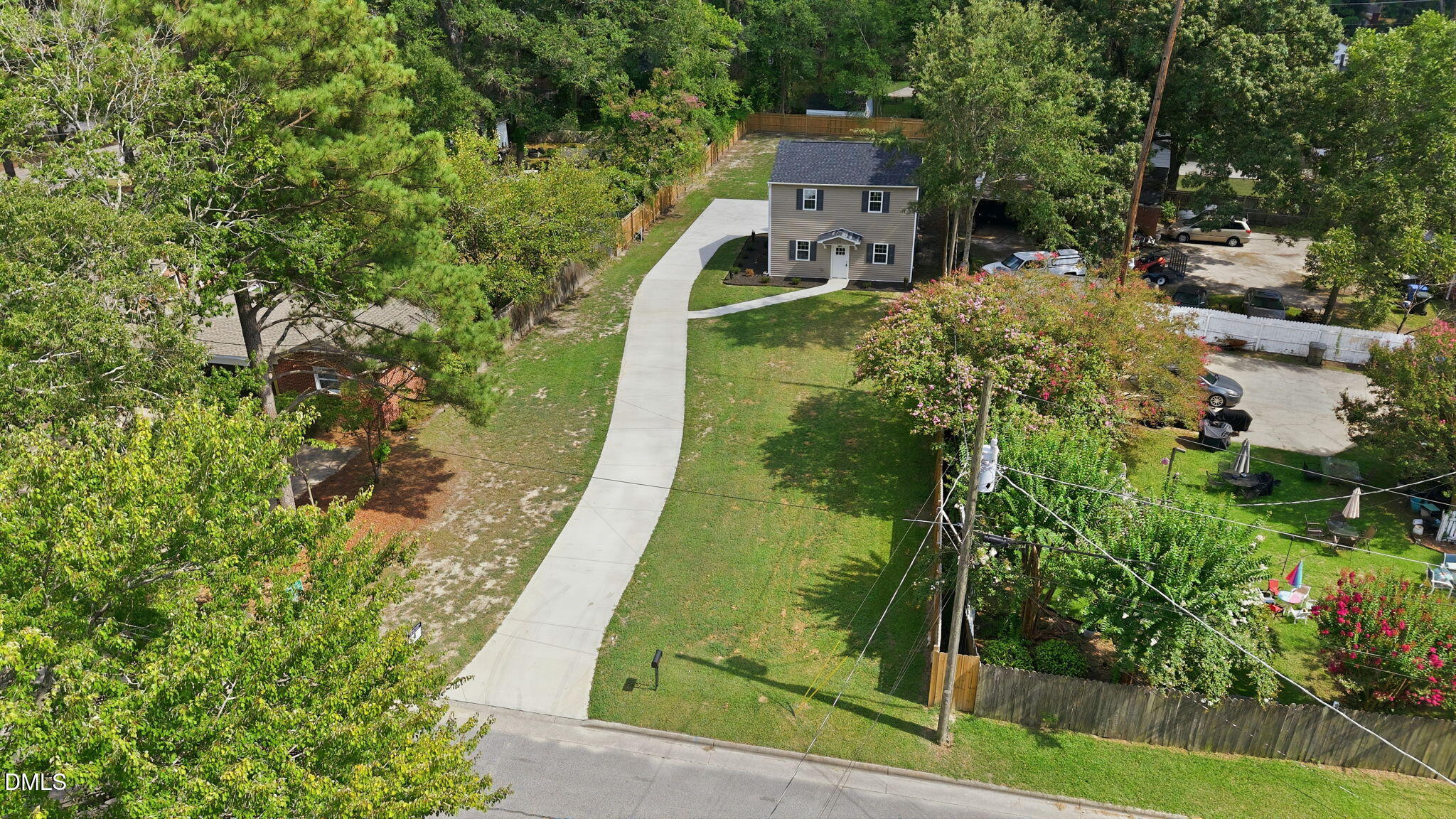 main property photo 18