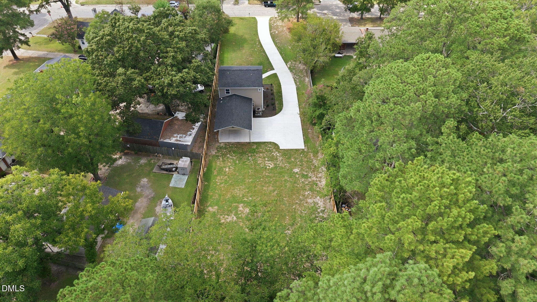 main property photo 20