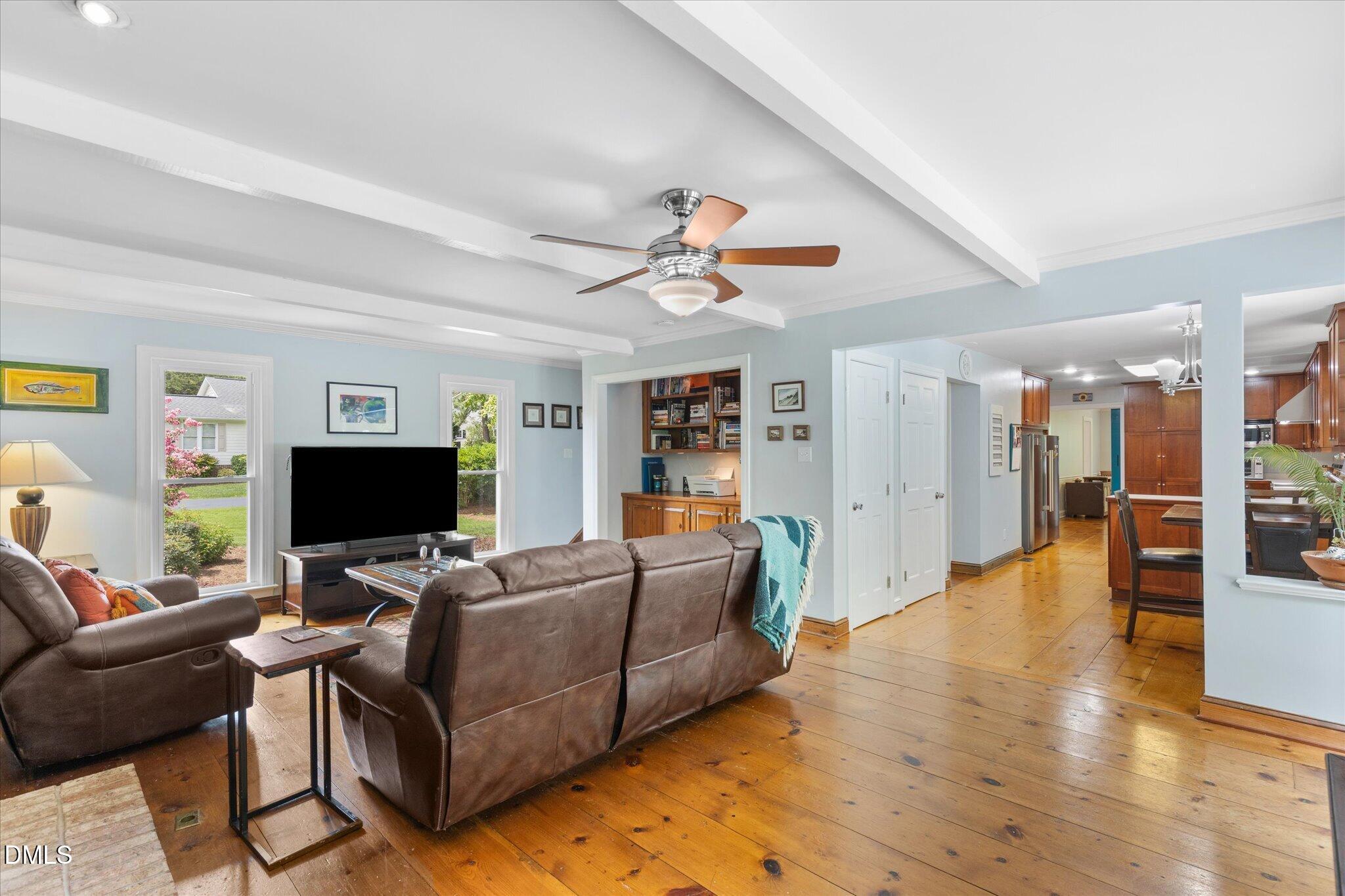 main property photo 20