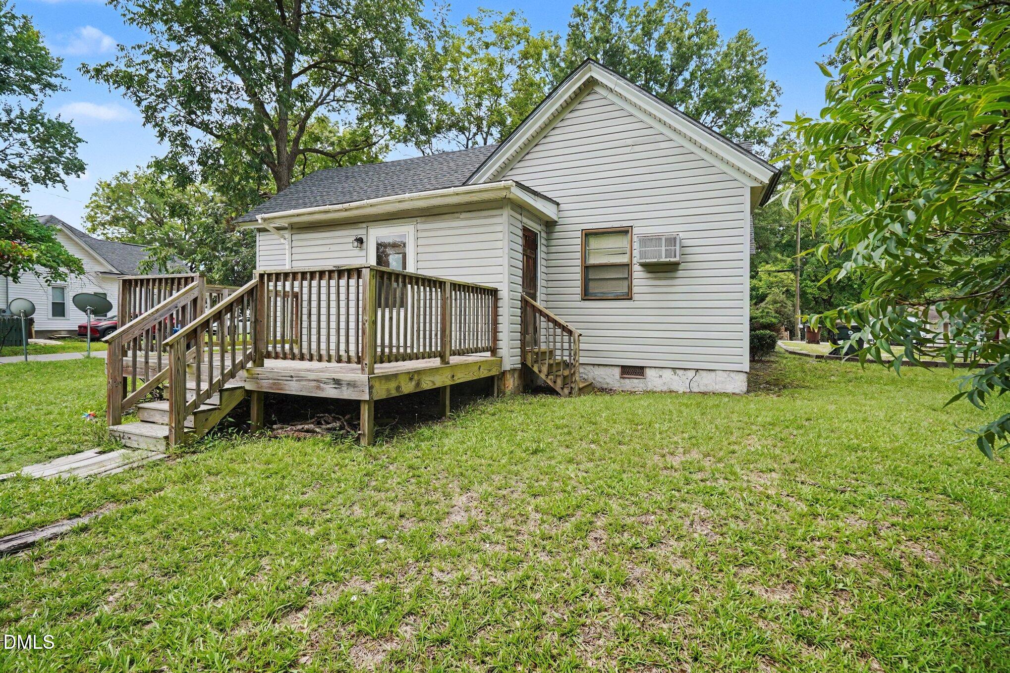 main property photo 16