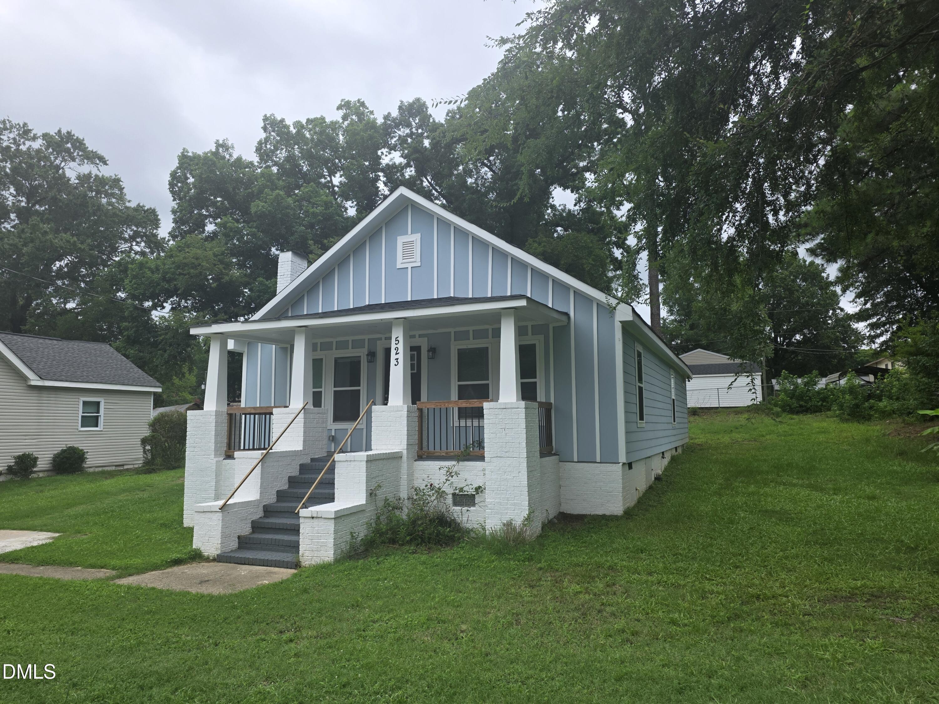 main property photo 2