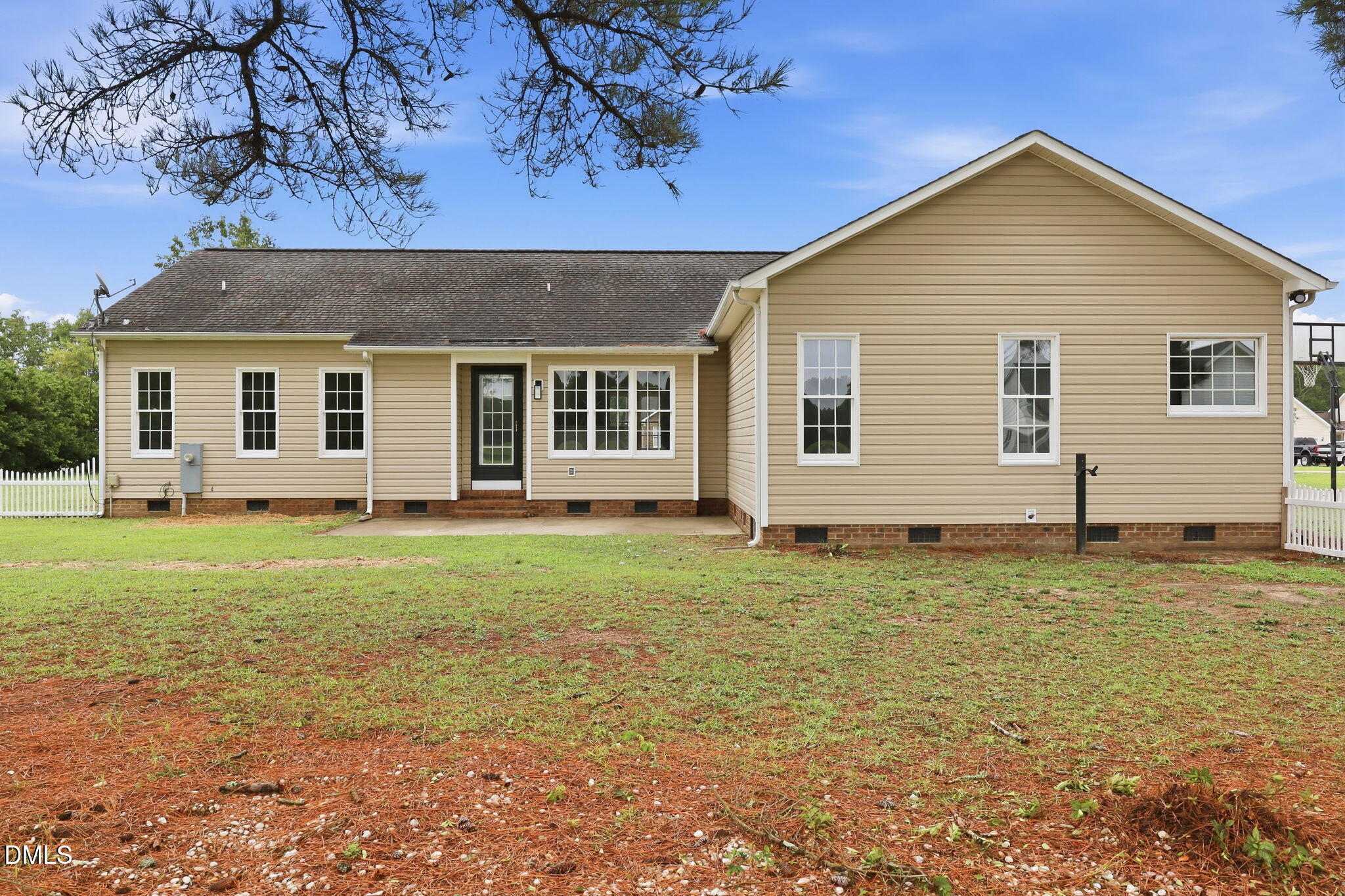 main property photo 44