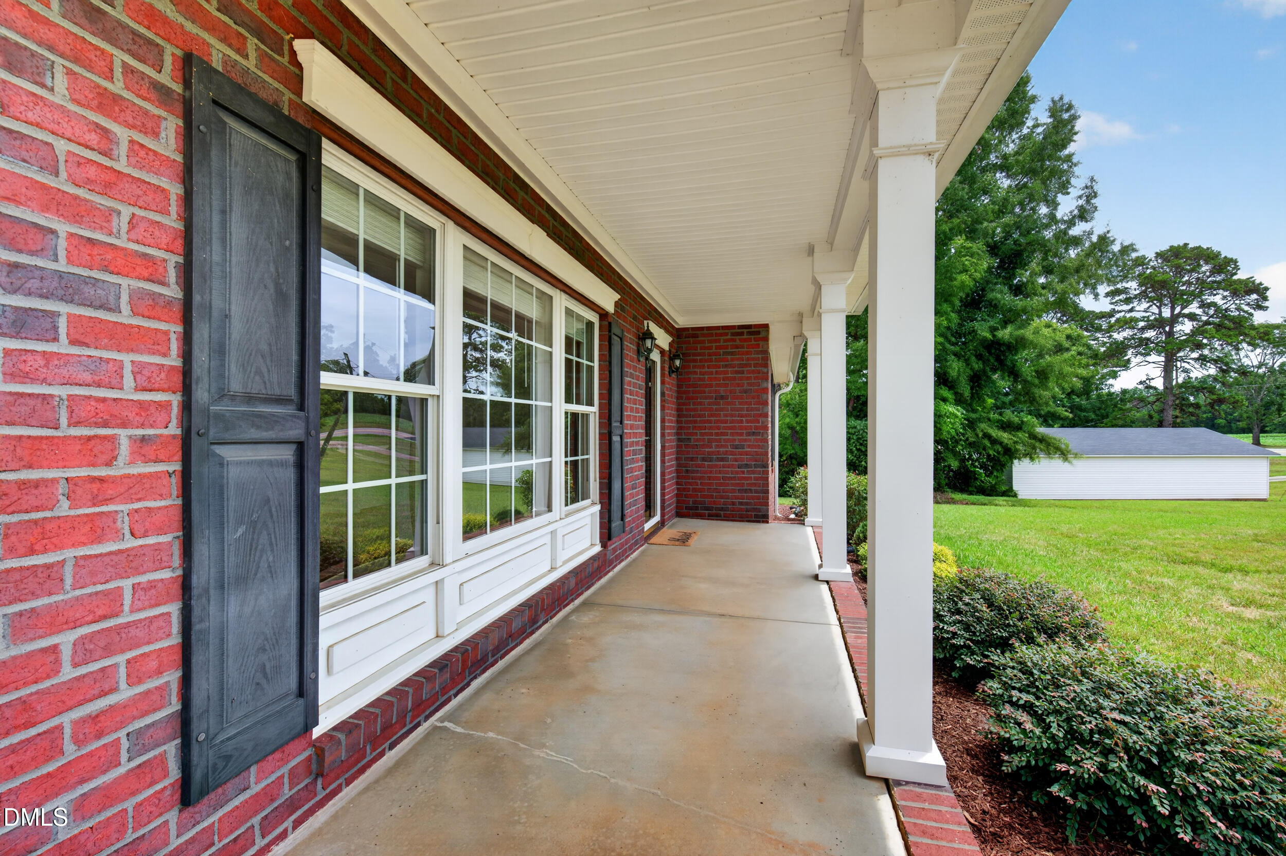 main property photo 36