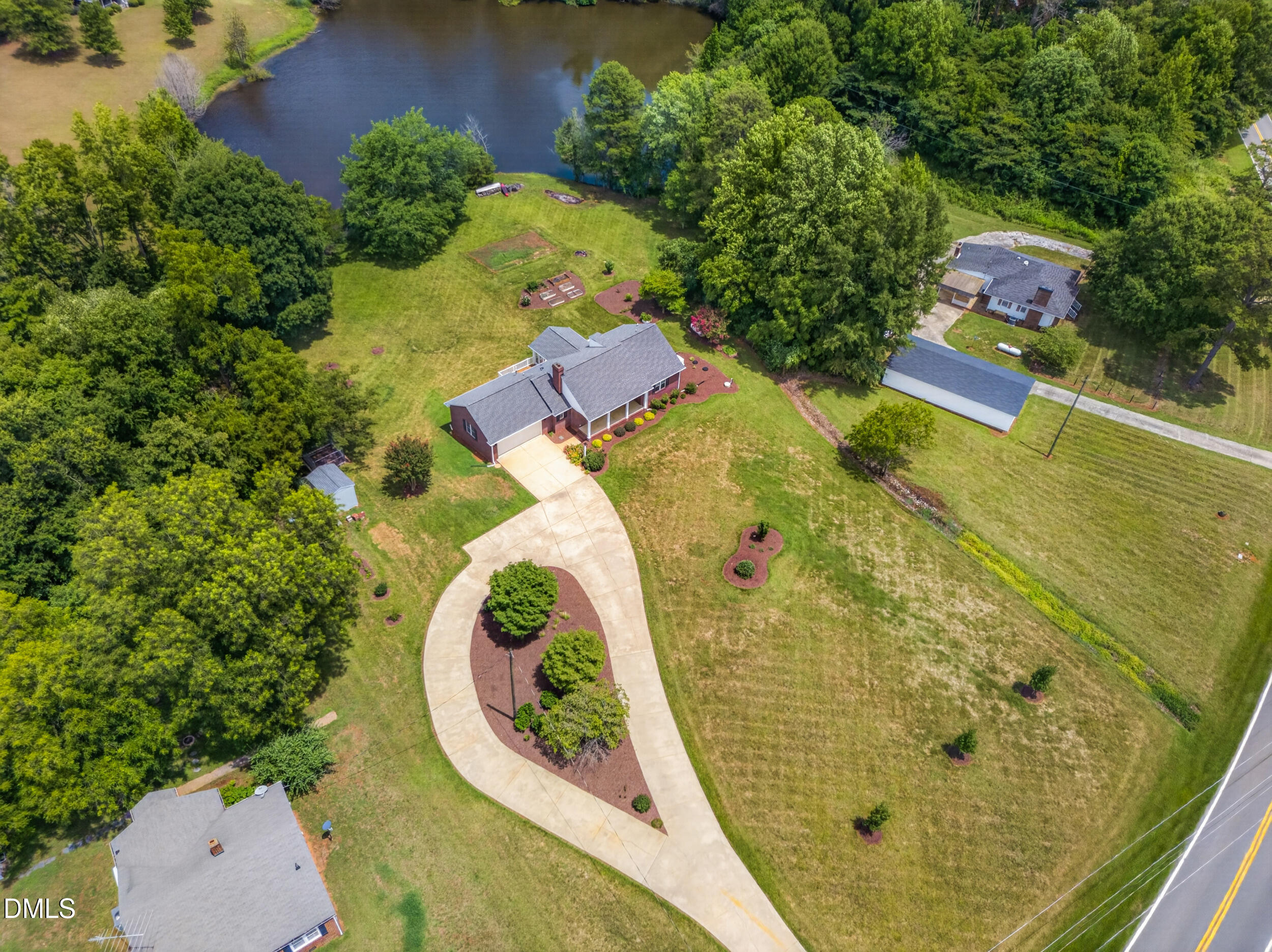 main property photo 48