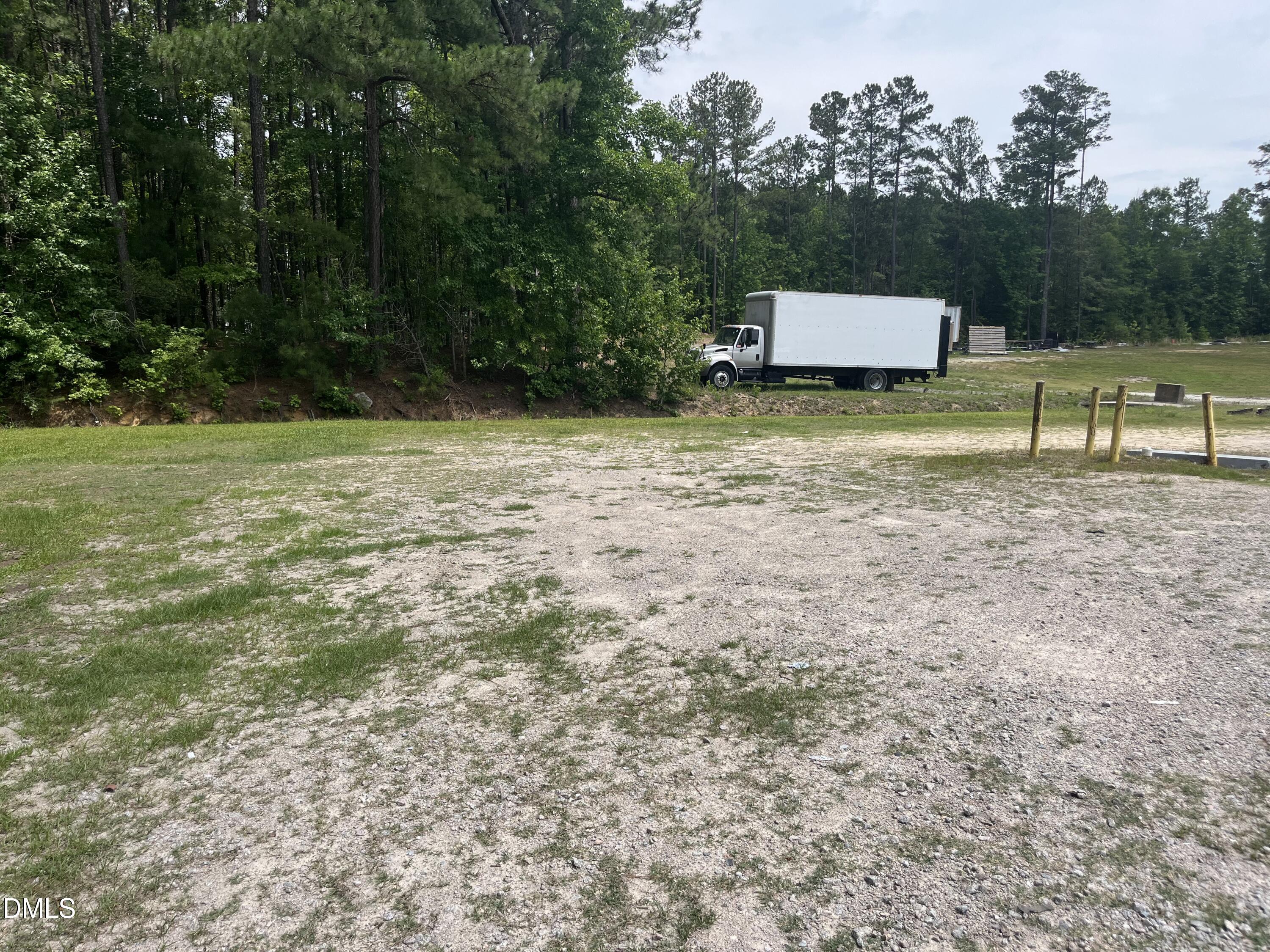 main property photo 31