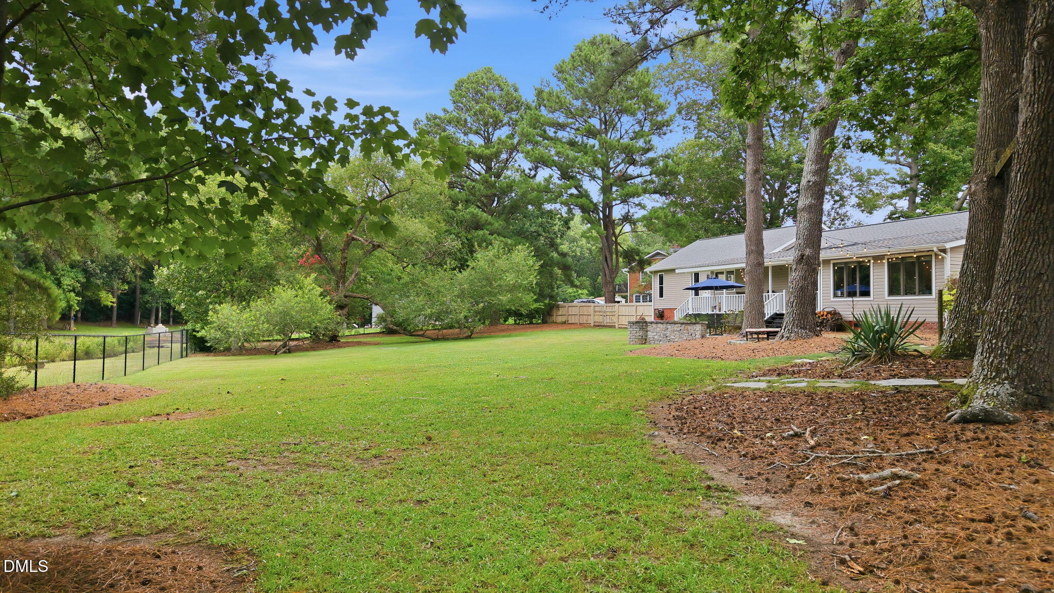 main property photo 20