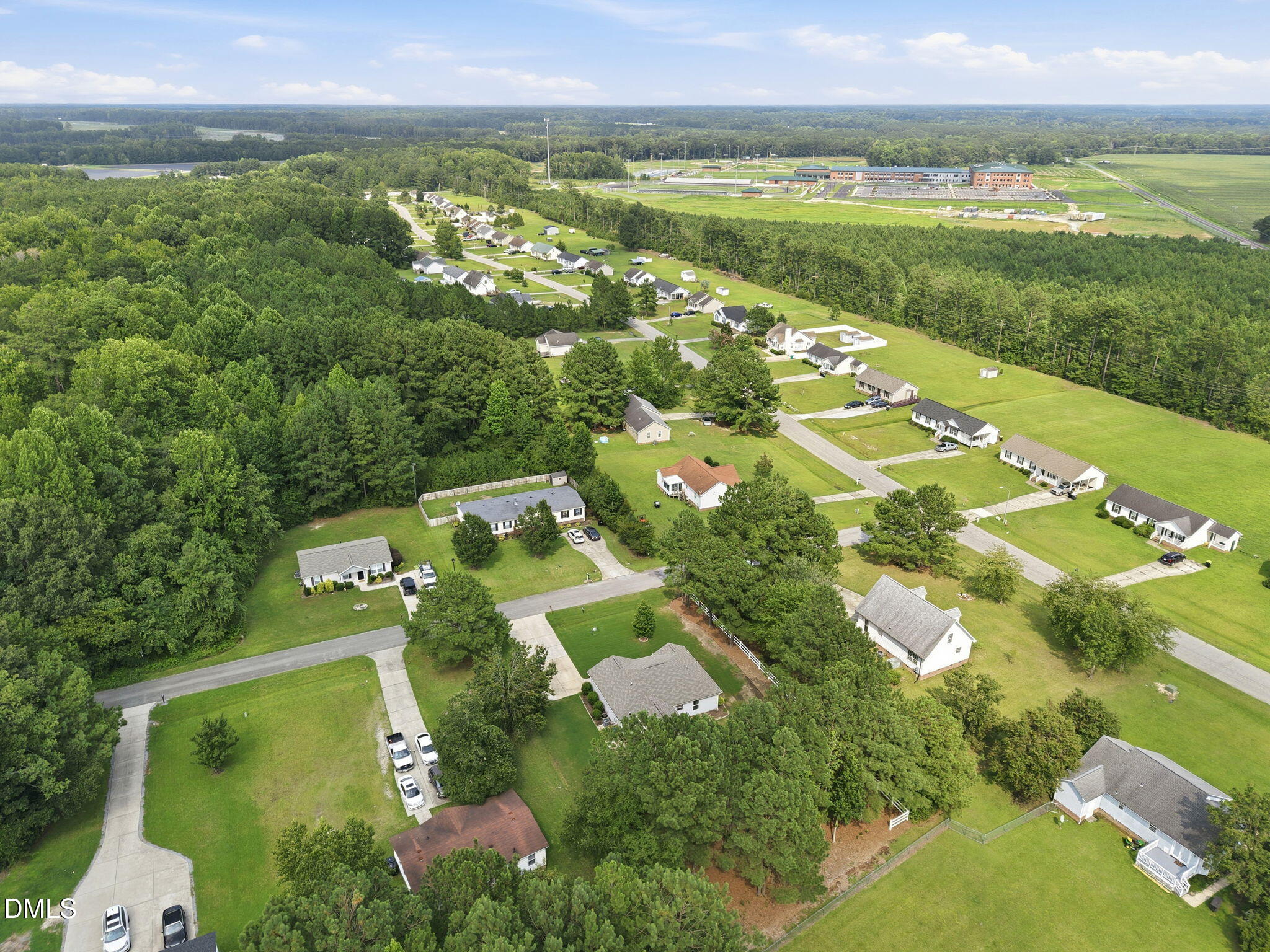 main property photo 40