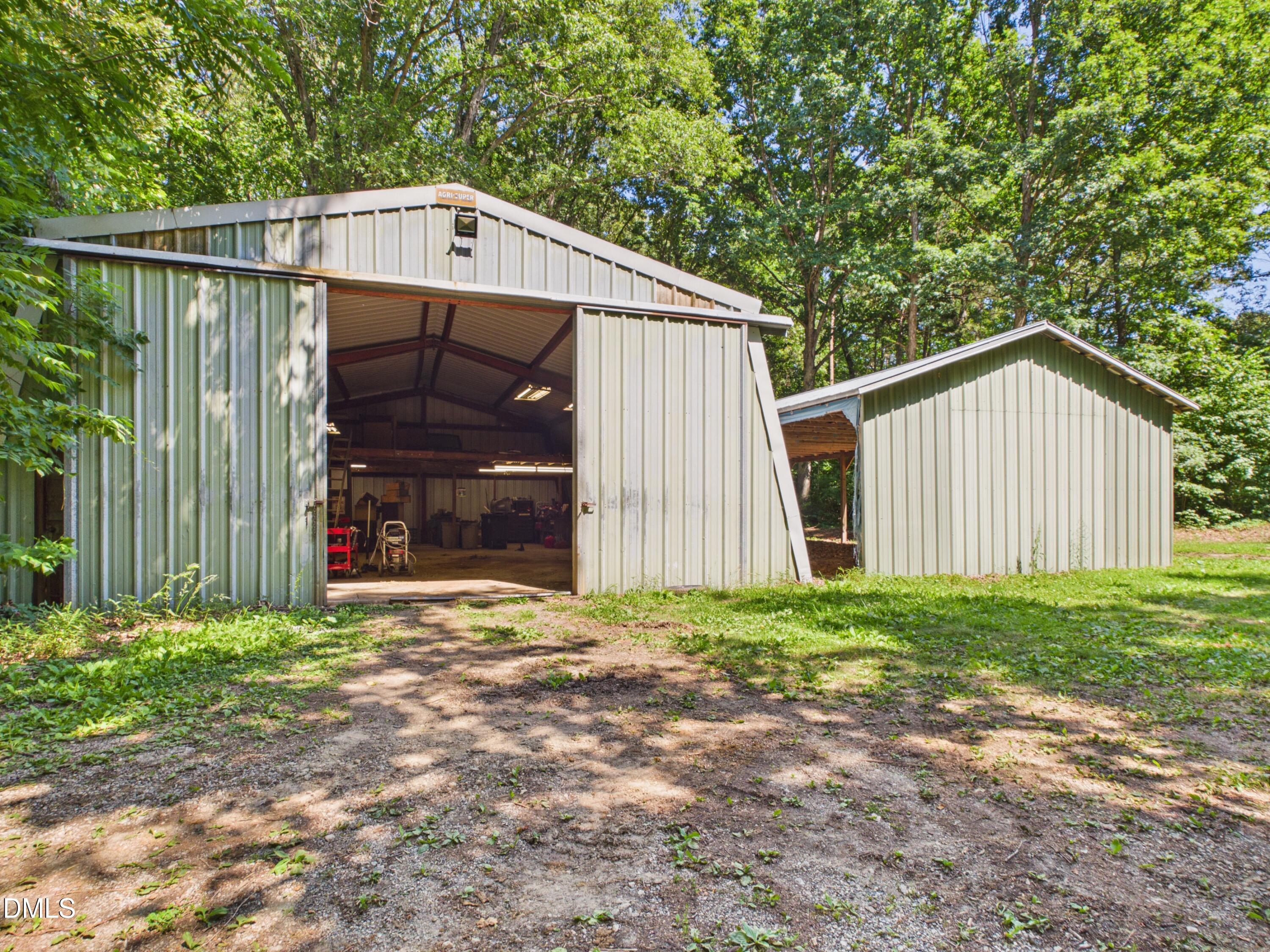 main property photo 44