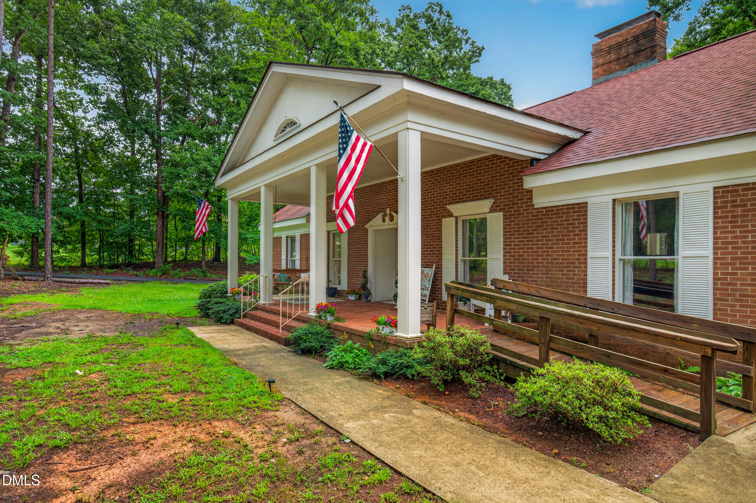 main property photo 2