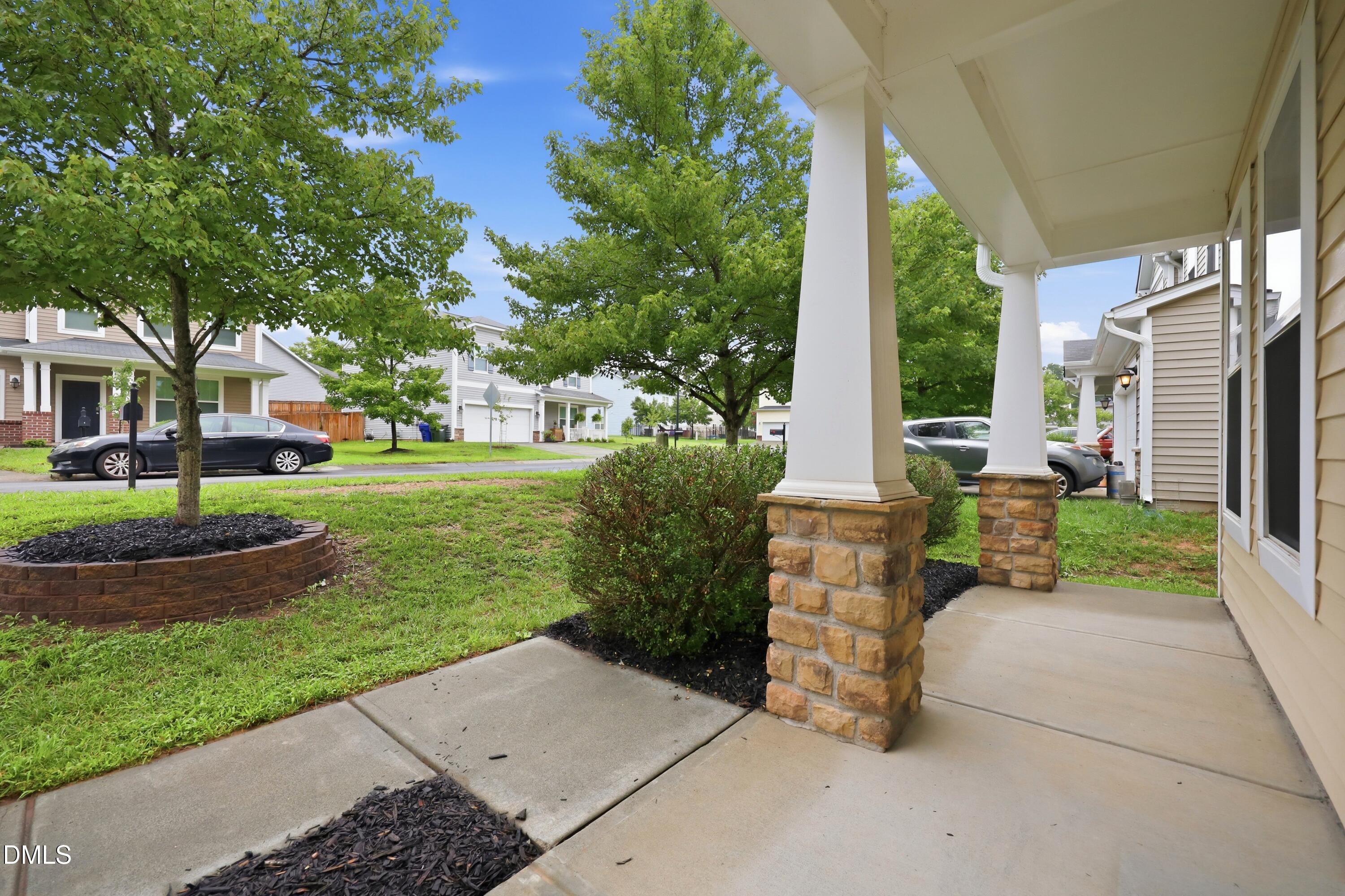 main property photo 10