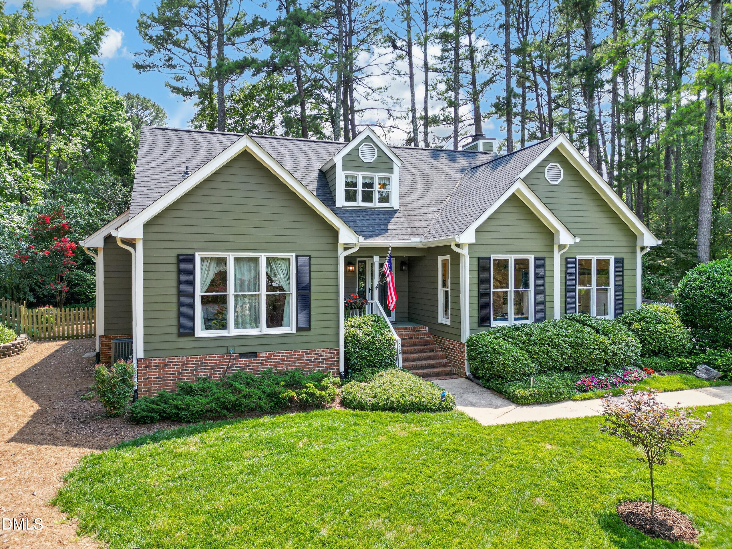 main property photo 45