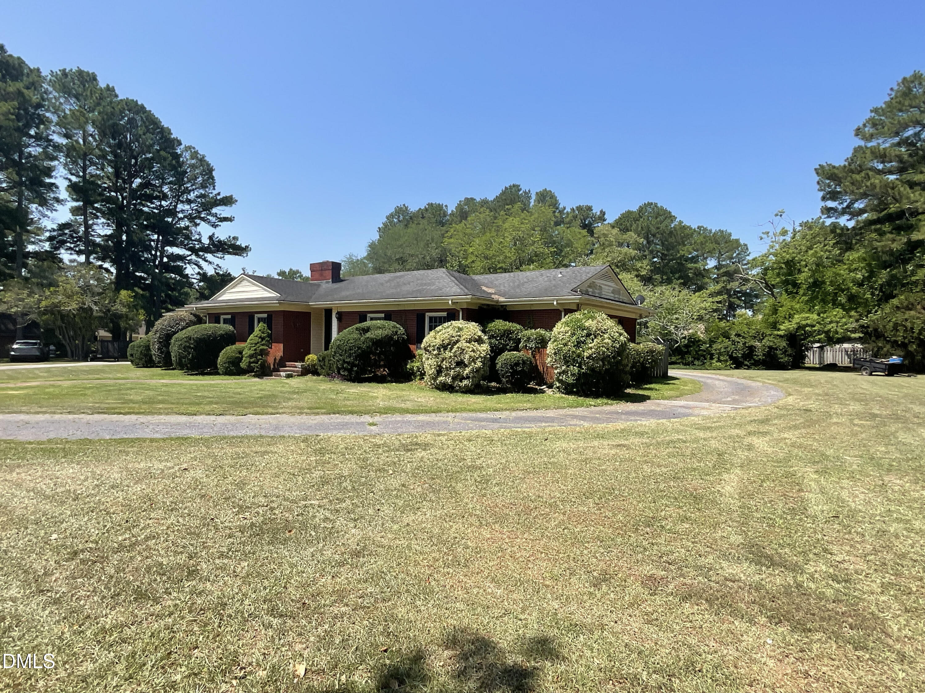 main property photo 2