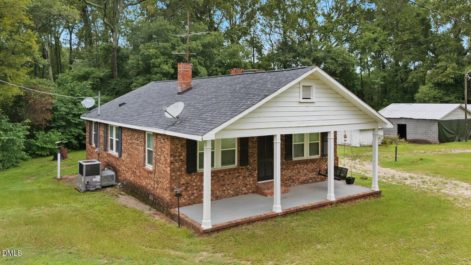 main property photo 19