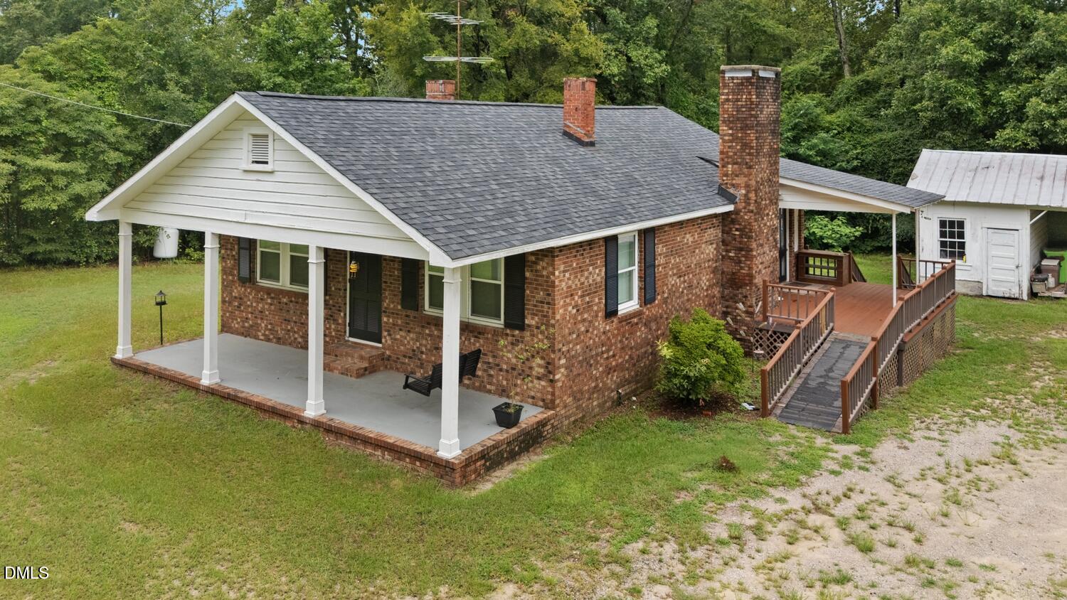 main property photo 20