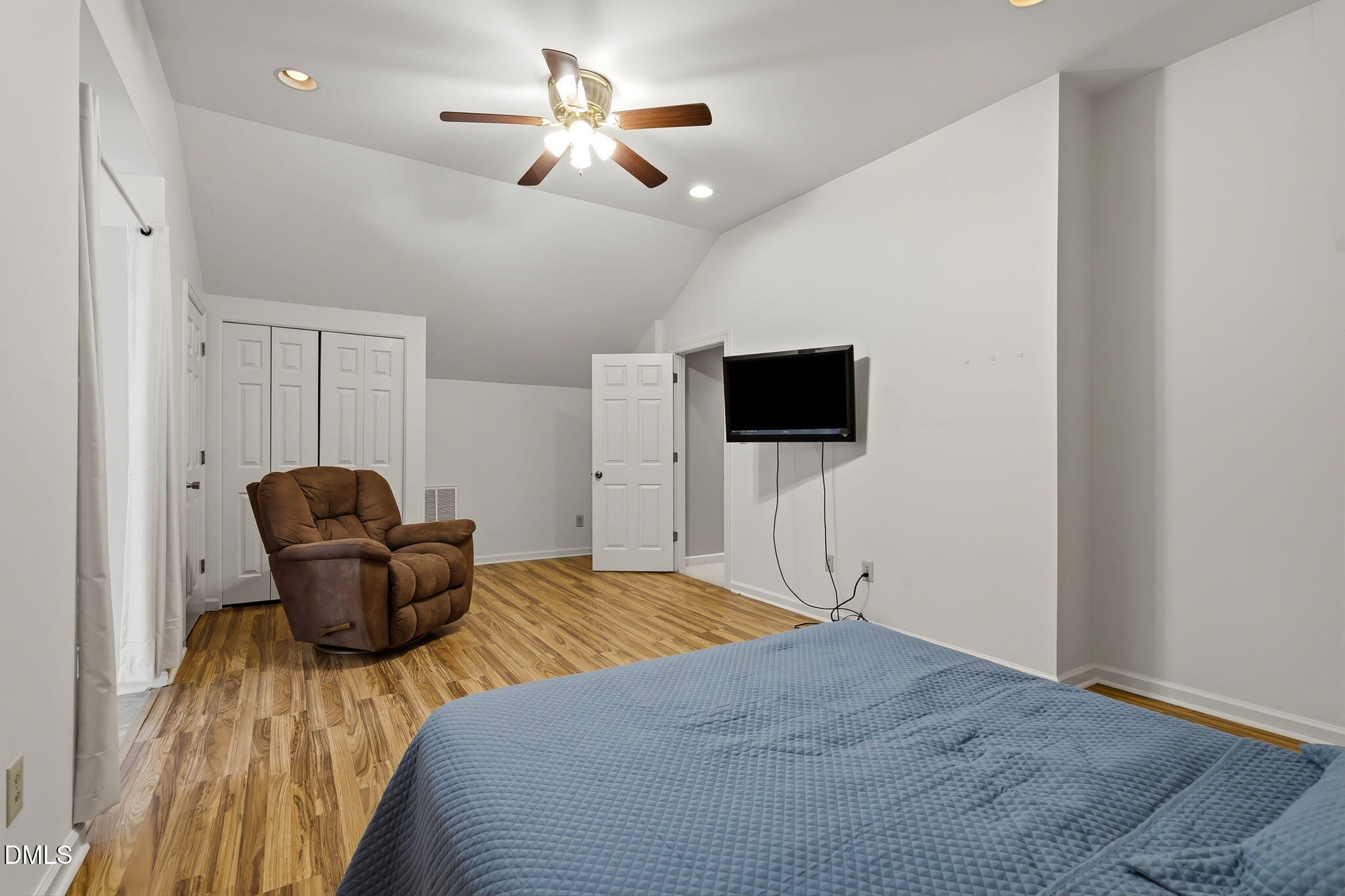 main property photo 63